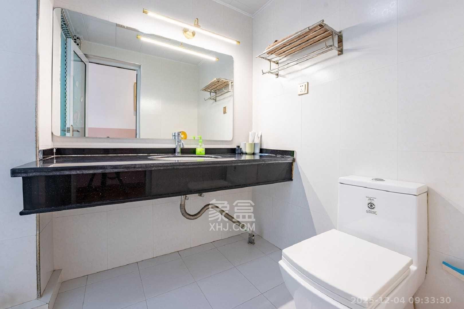 郡原广场 2室1厅2卫 2800.0元/月 郡原广场 2室1厅2卫 2800.0元/月室内图