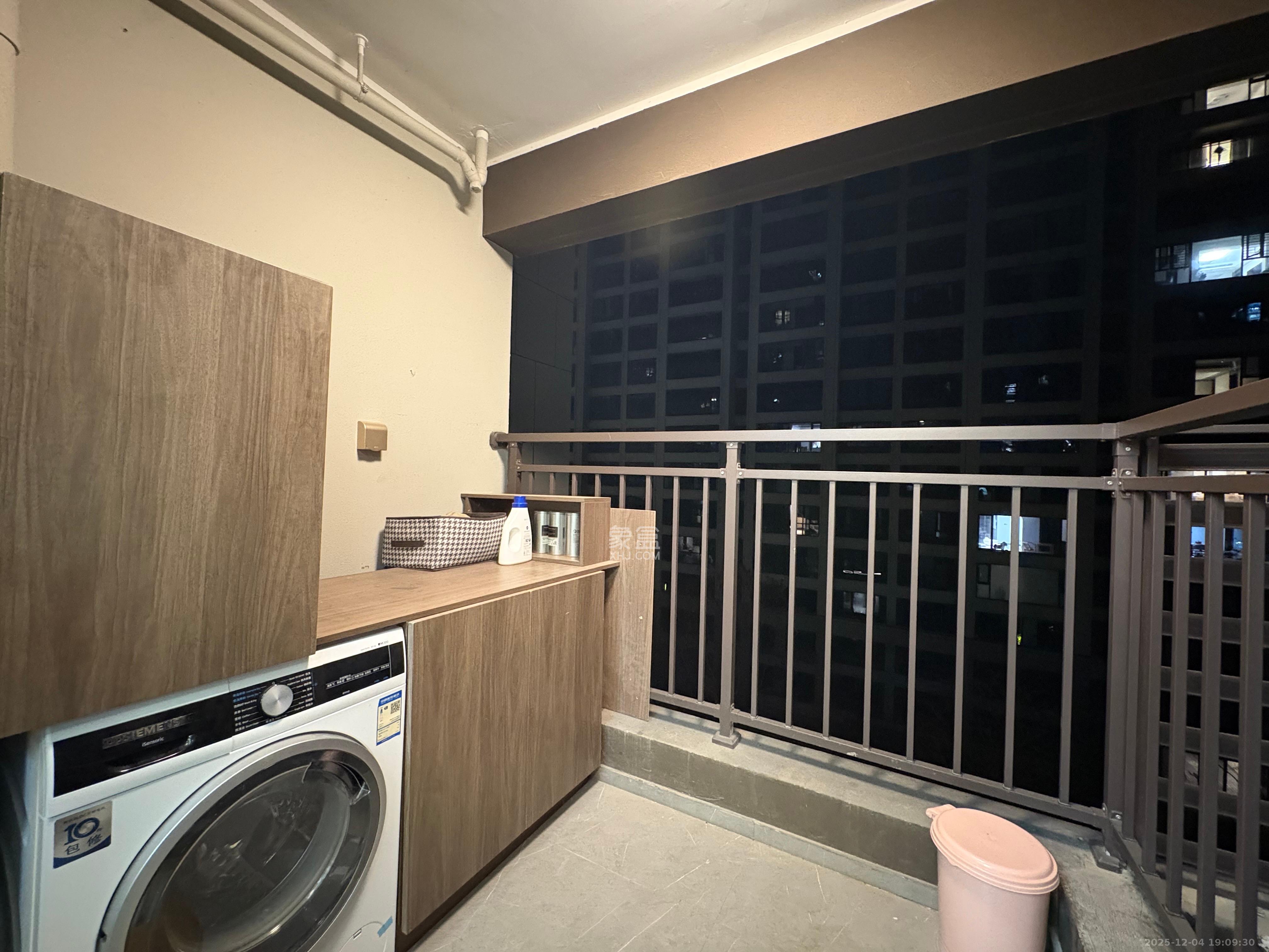 龙湖江与城 4室2厅2卫 3600.0元/月 龙湖江与城 4室2厅2卫 3600.0元/月室内图