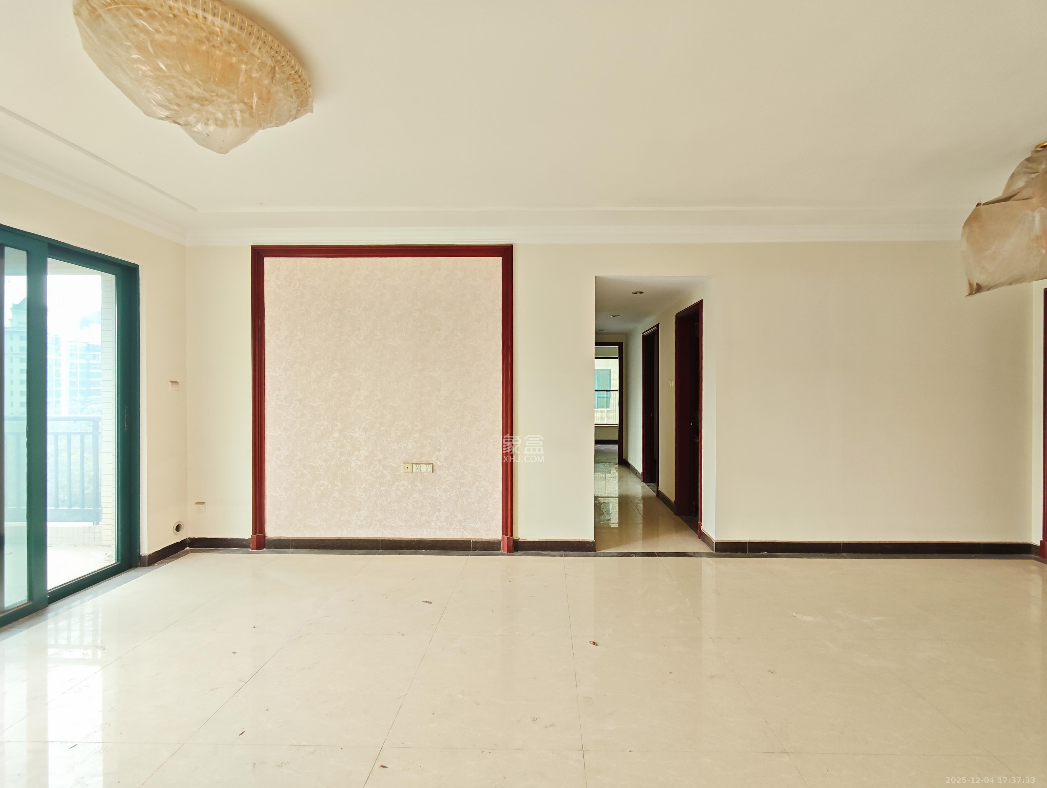 恒大城  4室2厅2卫    98.0万