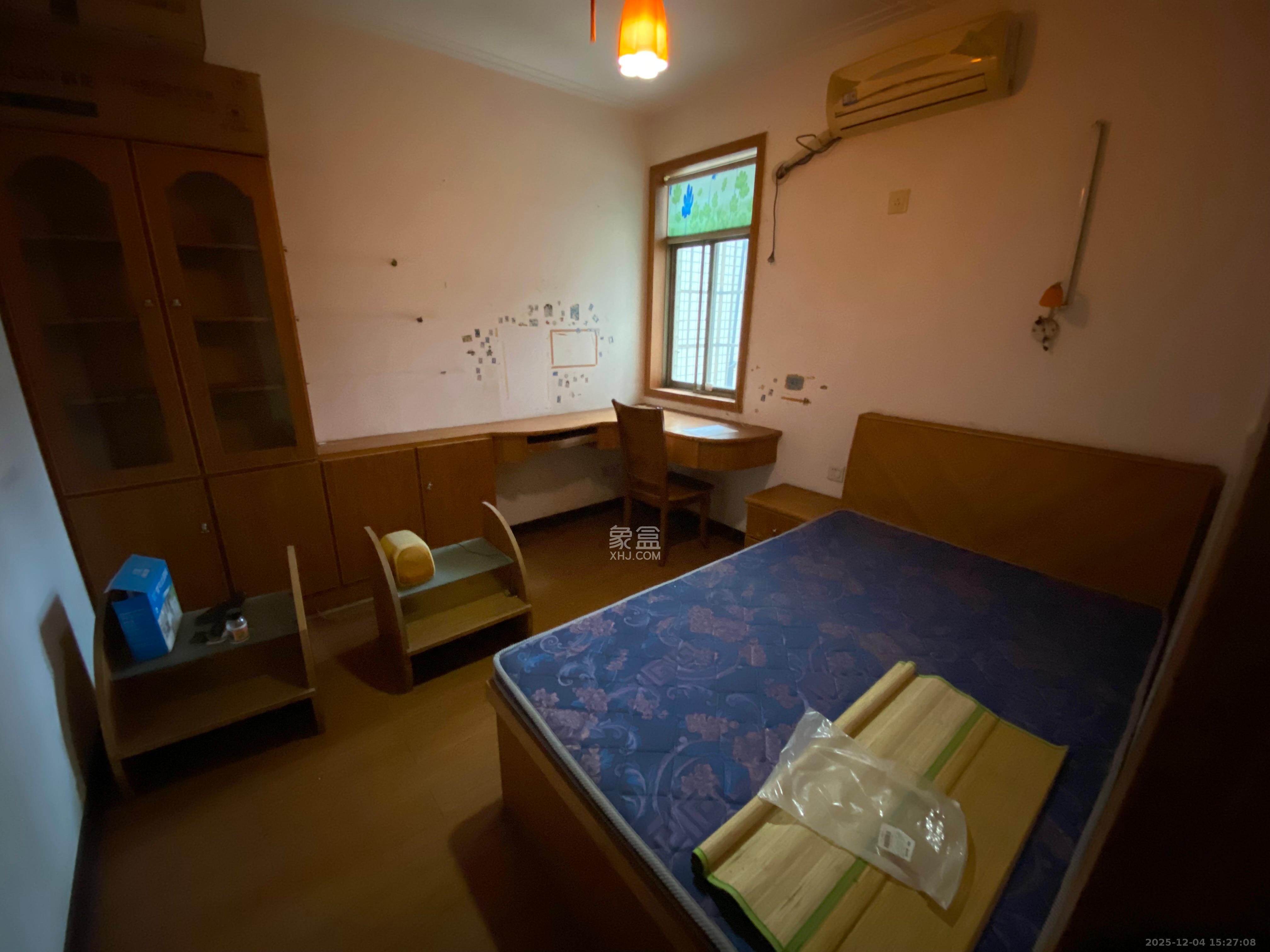 鑫园  3室1厅1卫    2000.0元/月室内图