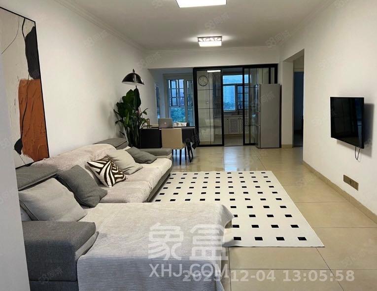 星河绿洲  3室2厅2卫    60.0万