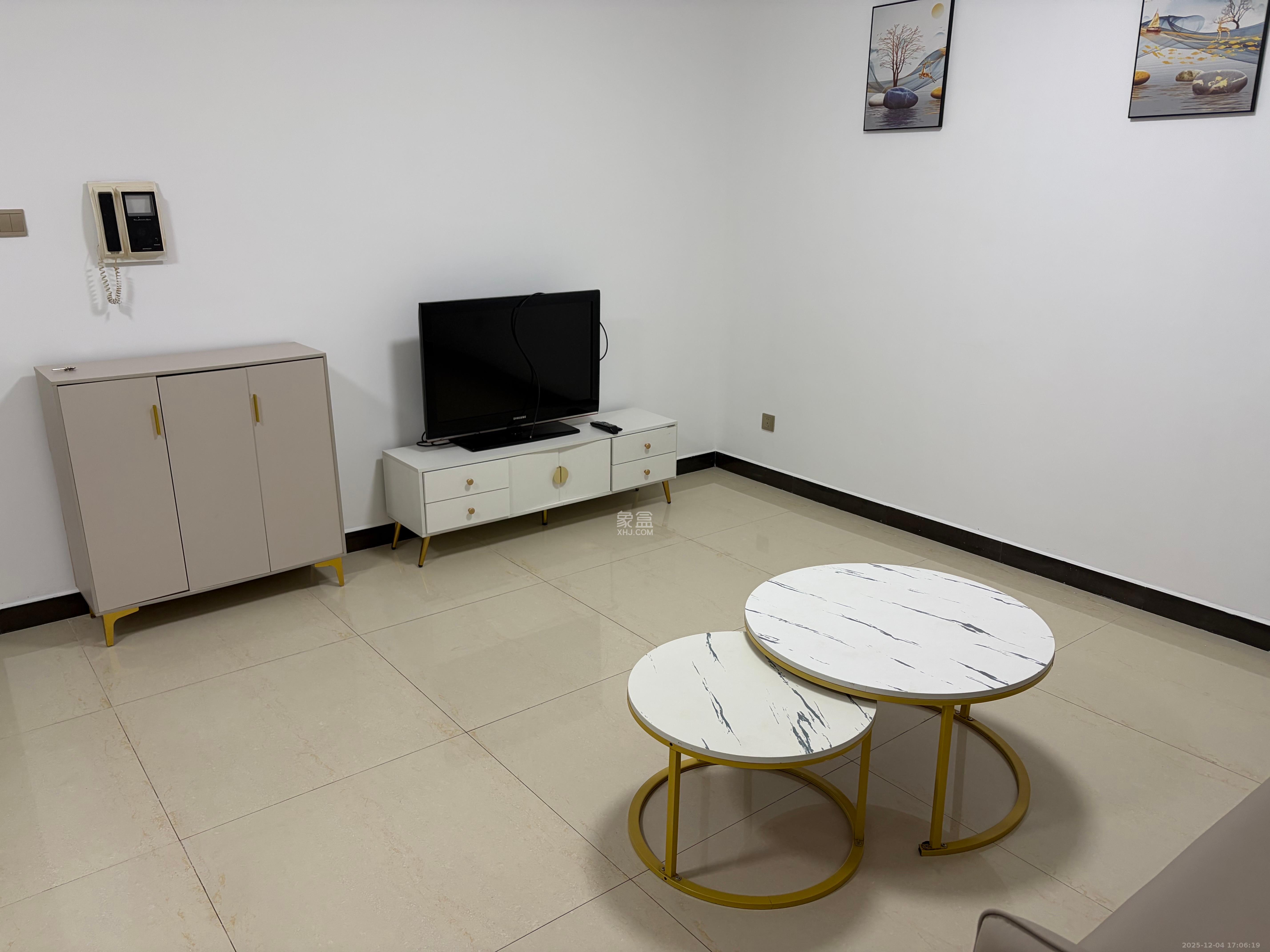 百纳广场（百纳公寓）  2室2厅1卫    2300.0元/月室内图