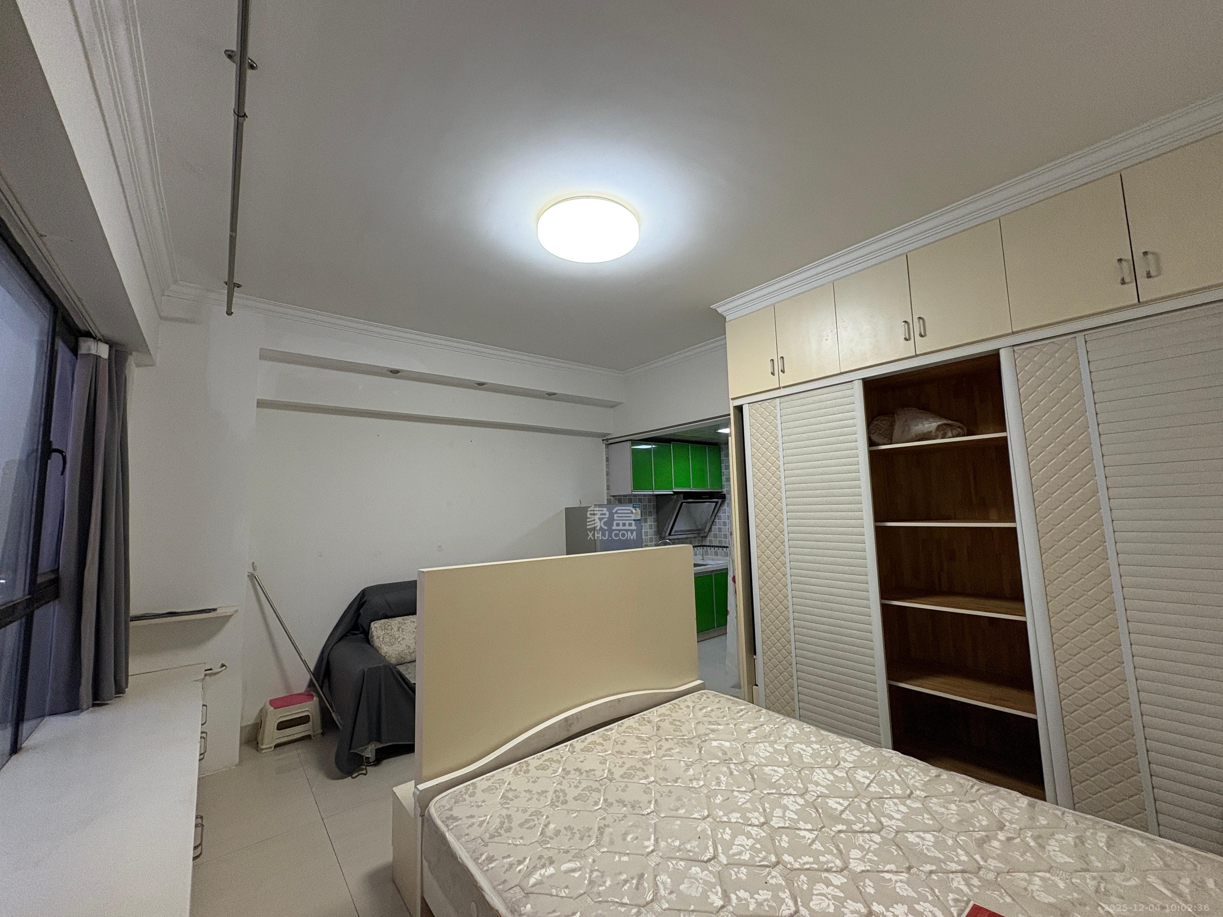 麓谷明珠  1室0厅1卫    1200.0元/月室内图