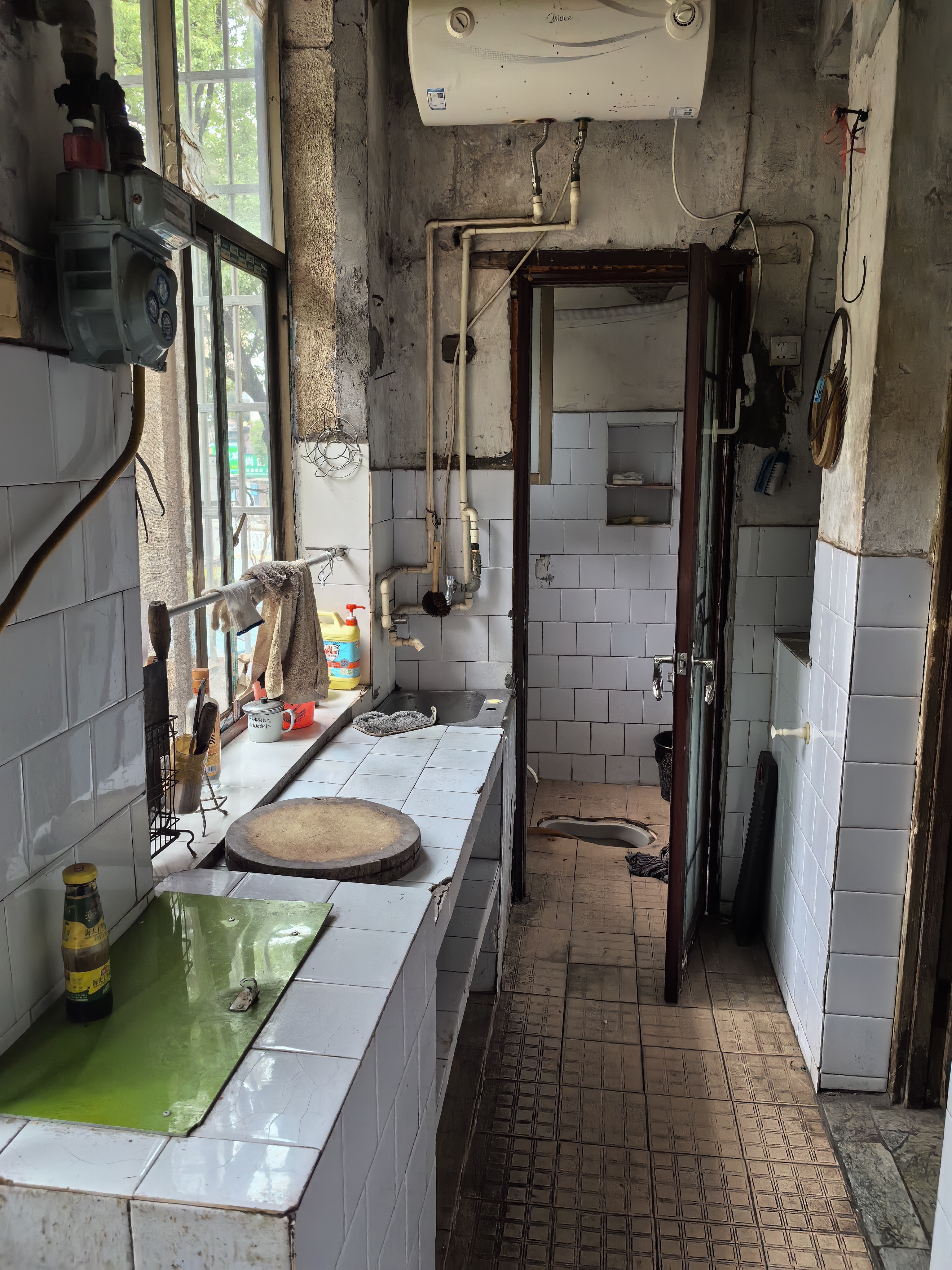 市煤炭局家属楼  2室1厅1卫    32.0万客厅