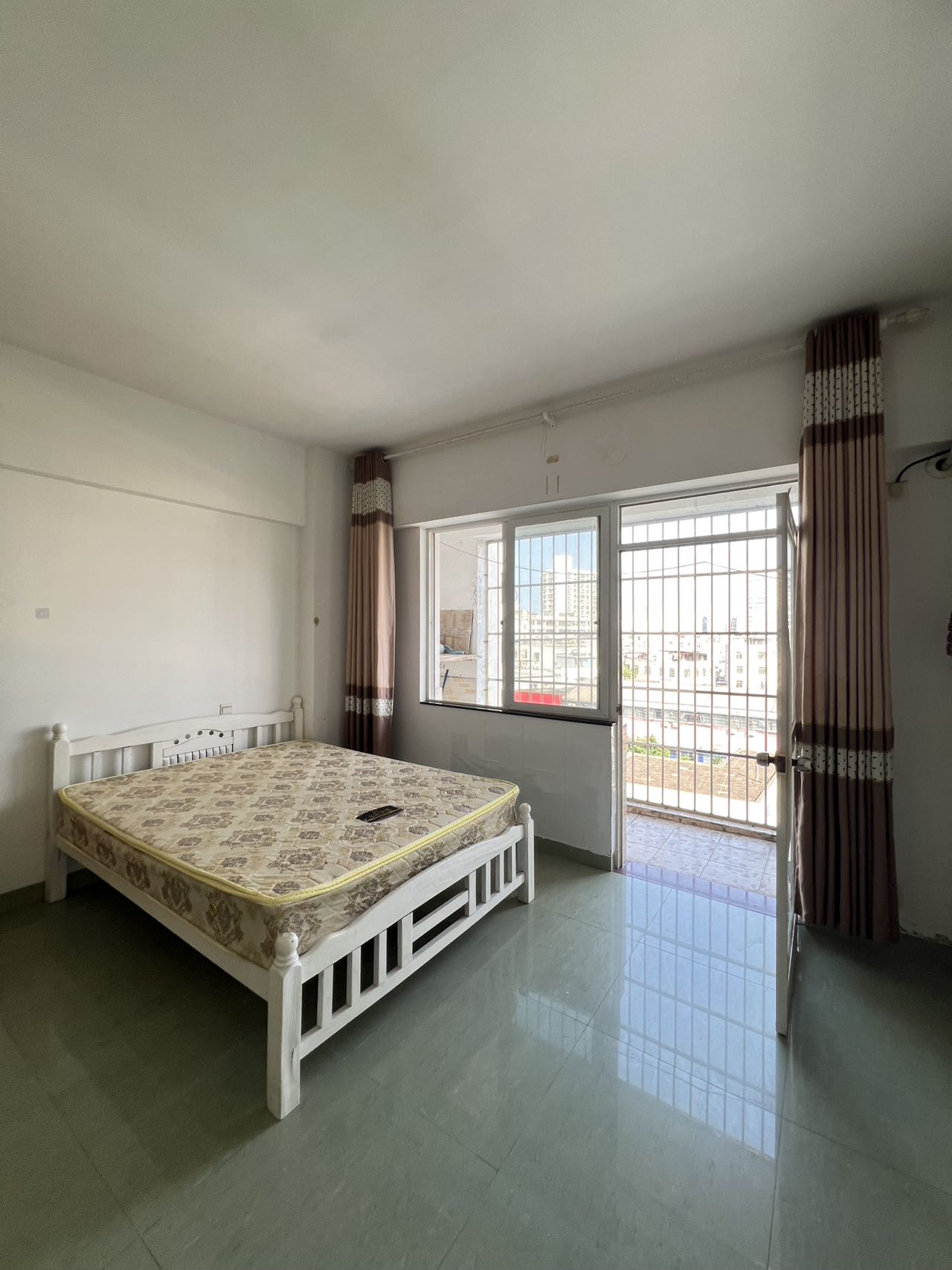 永安商厦  1室1厅1卫    52.0万