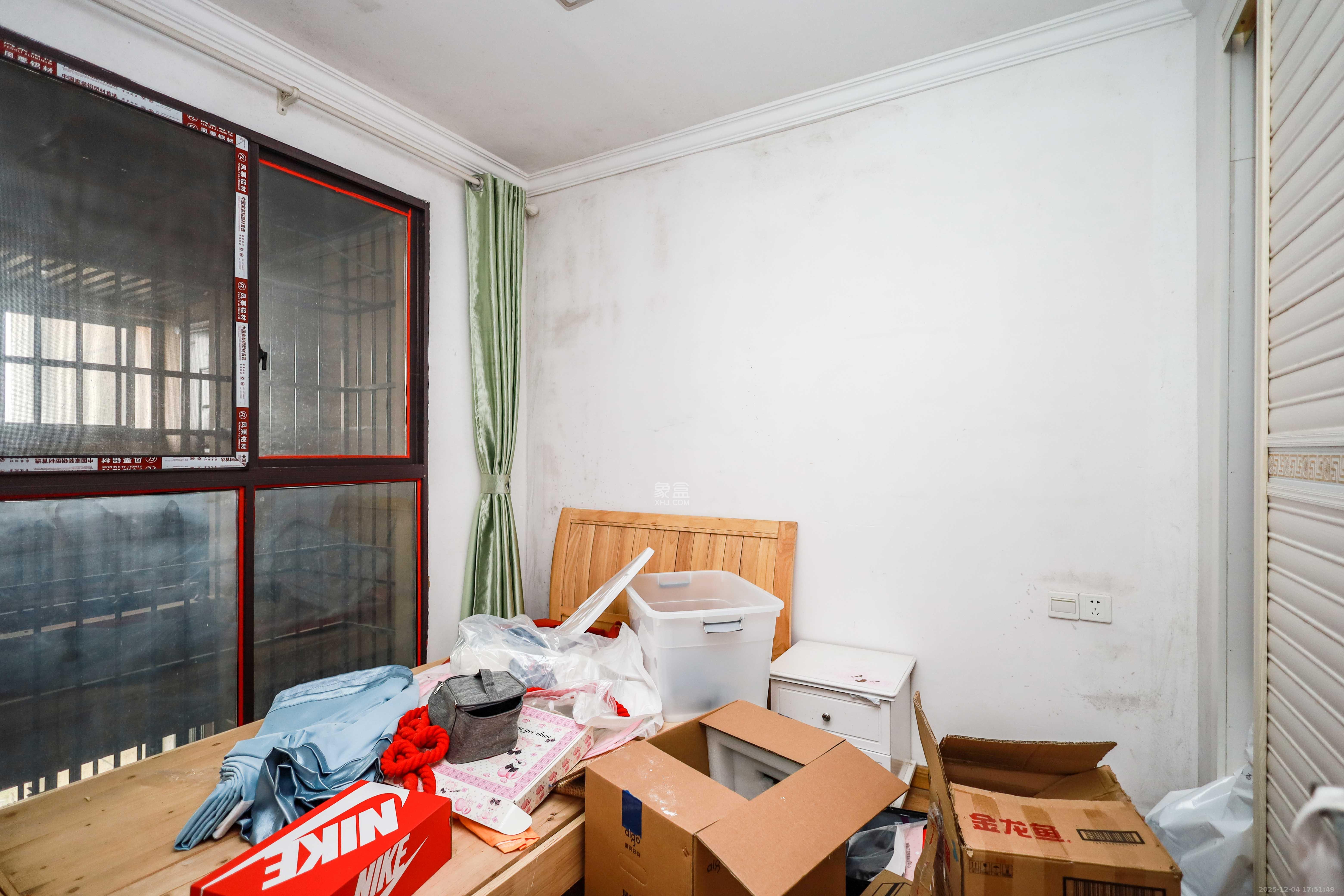 金科世界城  3室2厅1卫    59.8万卧室