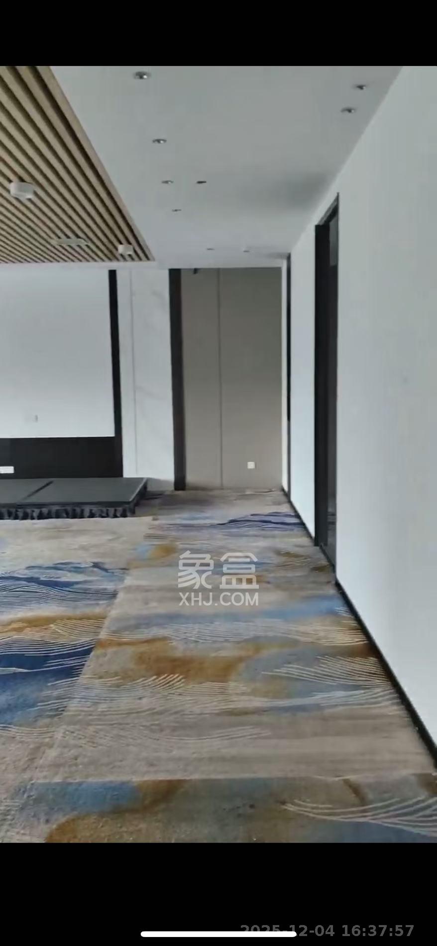 长房国际大厦   180.0㎡      12500.0元/月