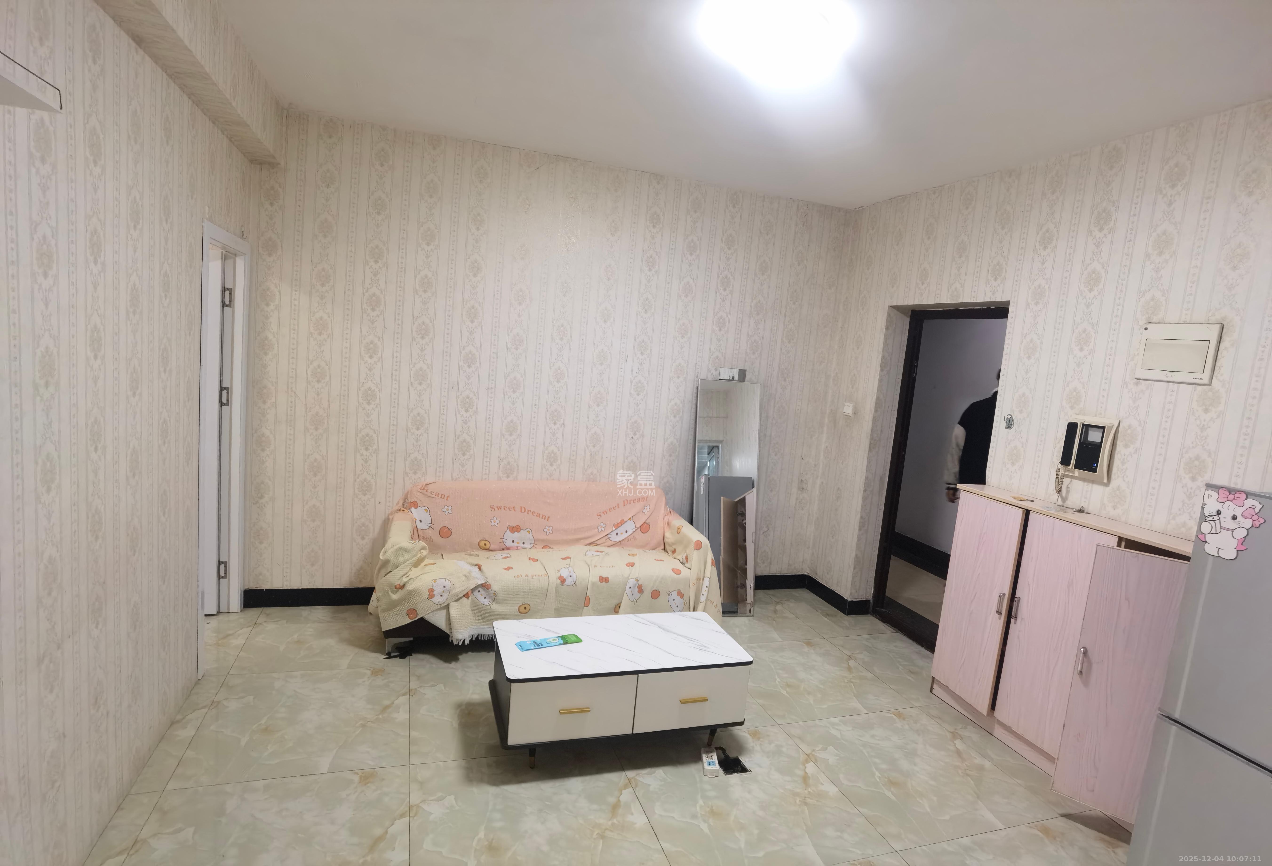 百纳广场（百纳公寓）  2室1厅1卫    2000.0元/月