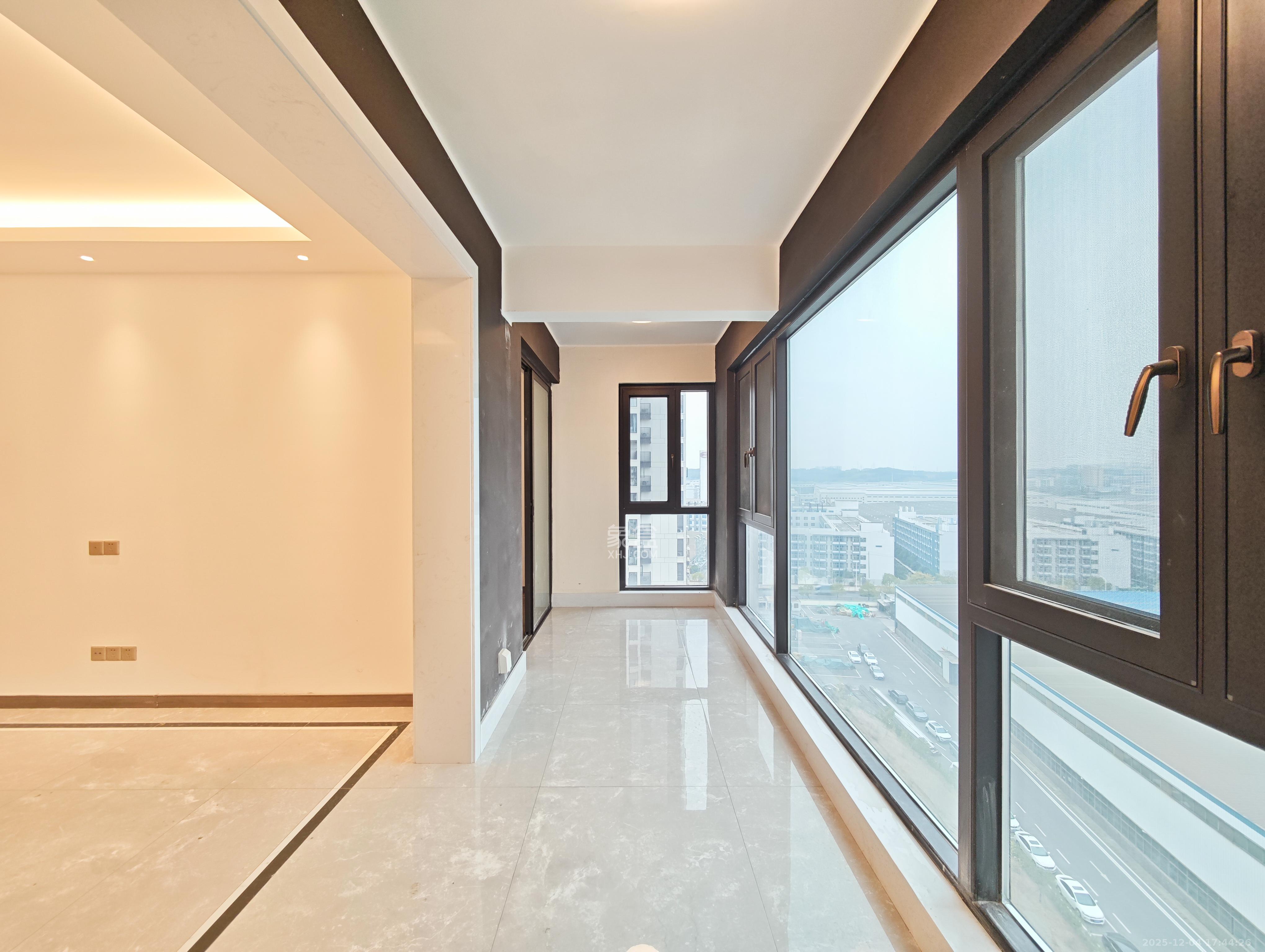 龙湖日盛奕境 1室0厅0卫 135.0万 龙湖日盛奕境 1室0厅0卫 135.0万其他