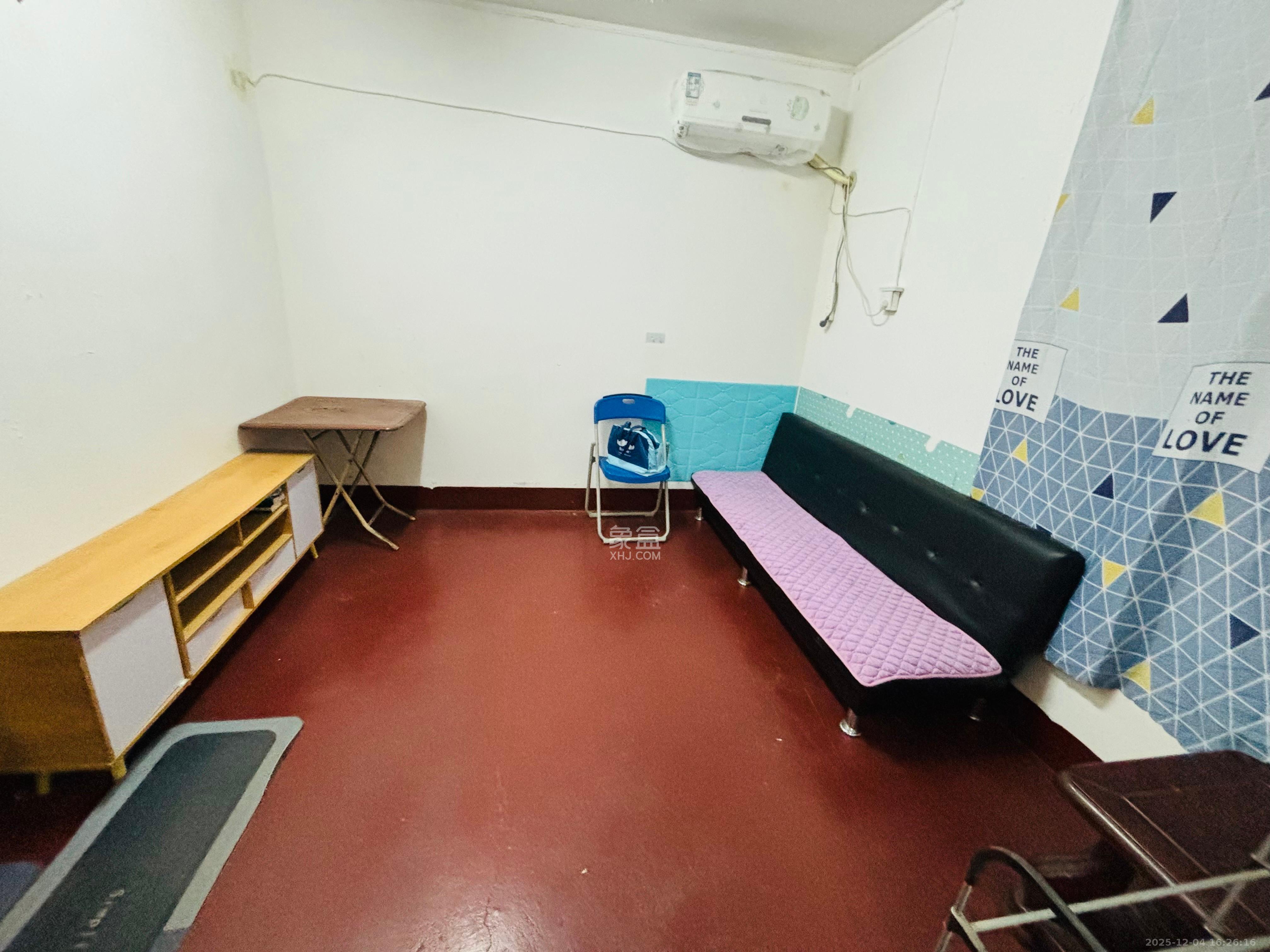 涂家冲社区(涂新小区、农商银行宿舍) 1室1厅1卫 1000.0元/月 涂家冲社区(涂新小区、农商银行宿舍) 1室1厅1卫 1000.0元/月室内图