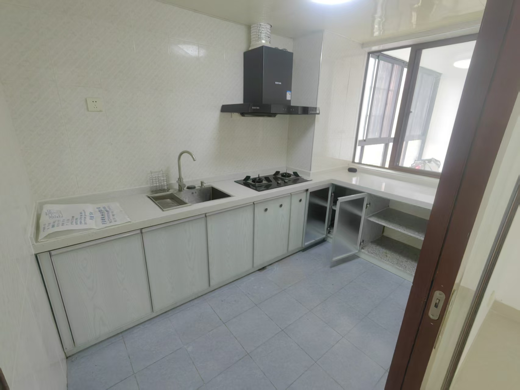 九九华府（一期）  3室2厅2卫    3000.0元/月室内图