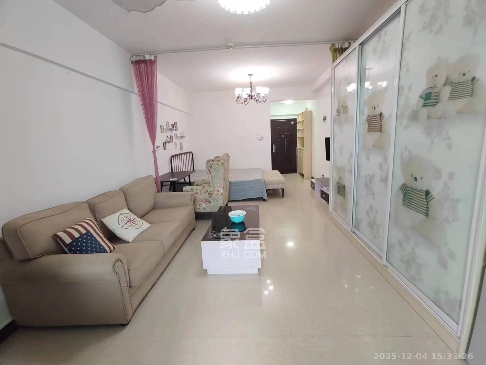 山水湾  1室1厅1卫    1300.0元/月室内图