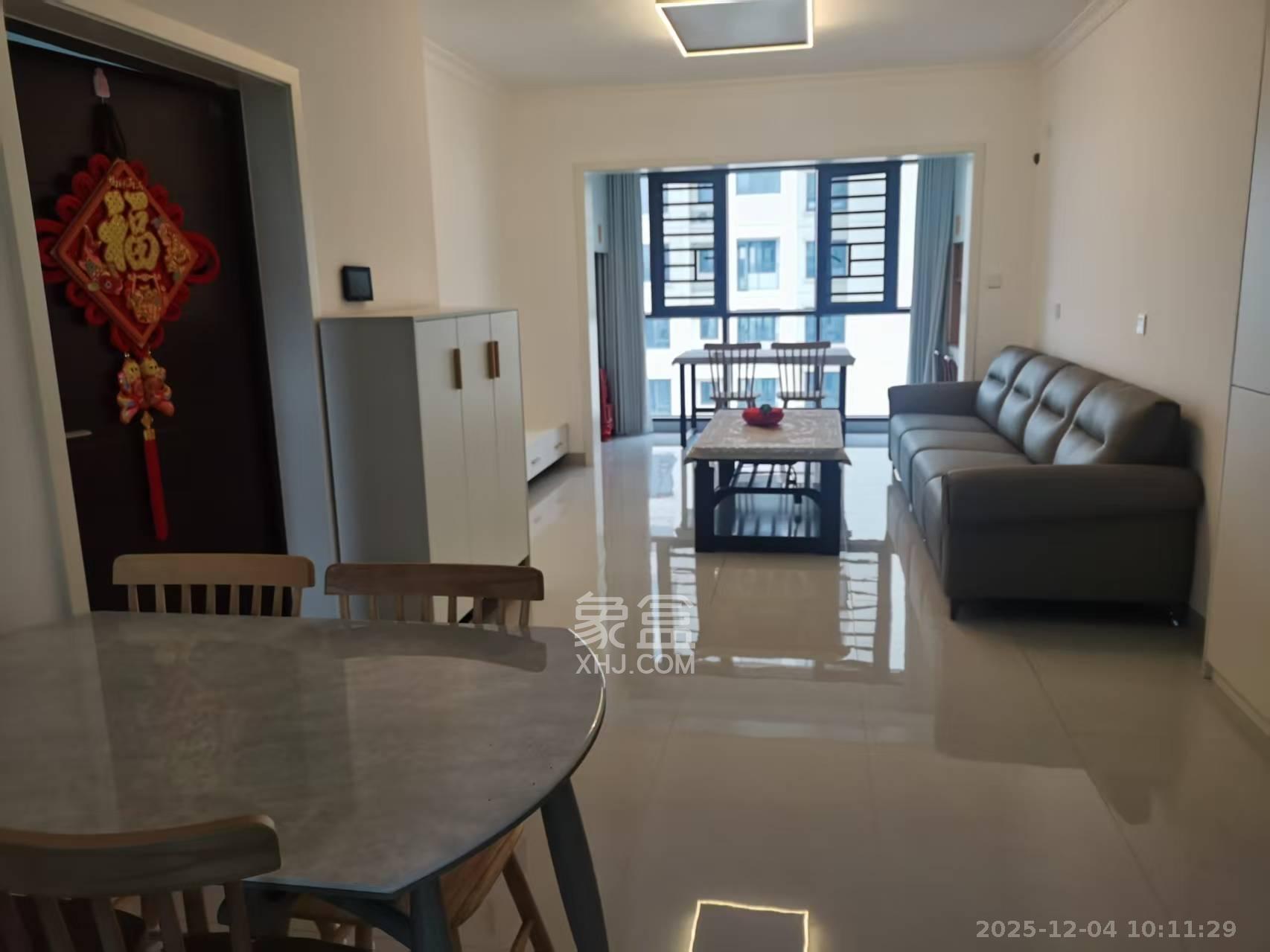 湘荷美苑  2室2厅1卫    2000.0元/月