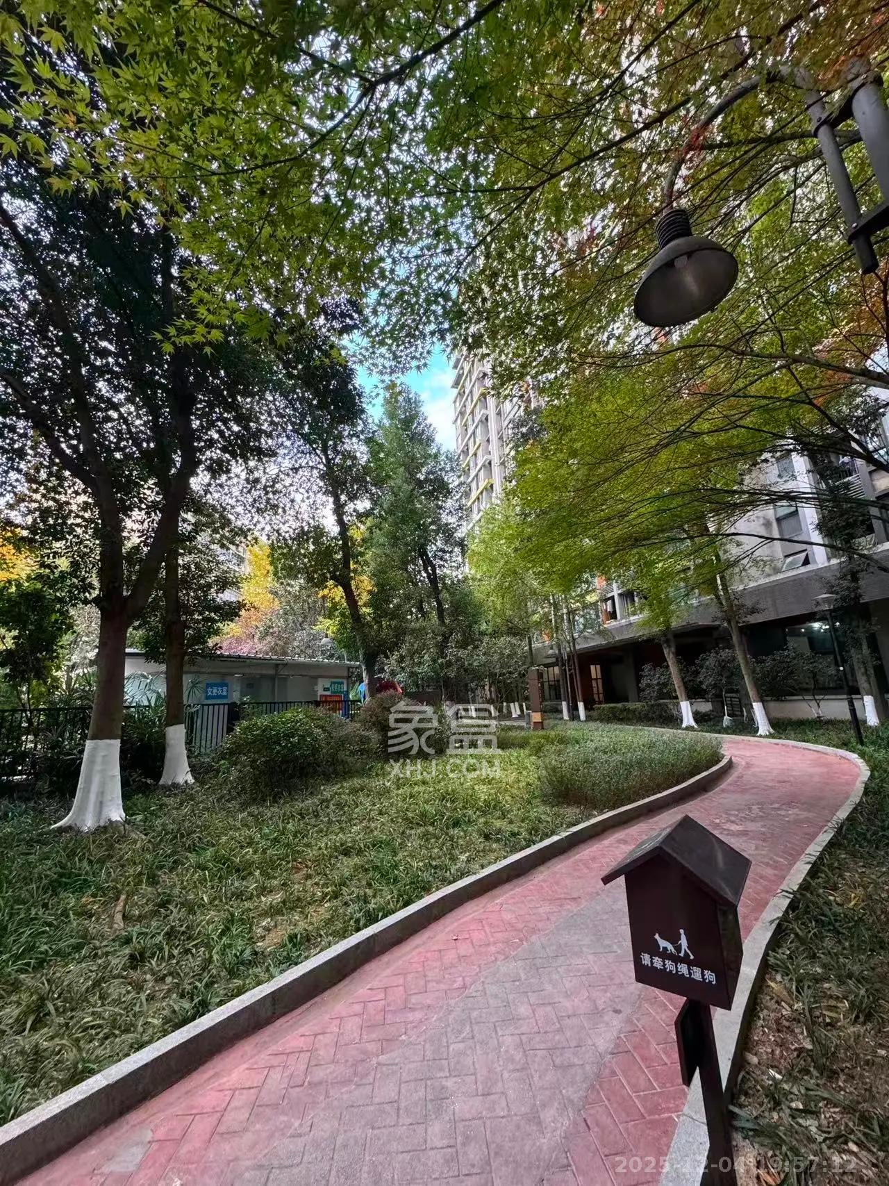 万科金色家园 1室1厅1卫 1300.0元/月 万科金色家园 1室1厅1卫 1300.0元/月室内图