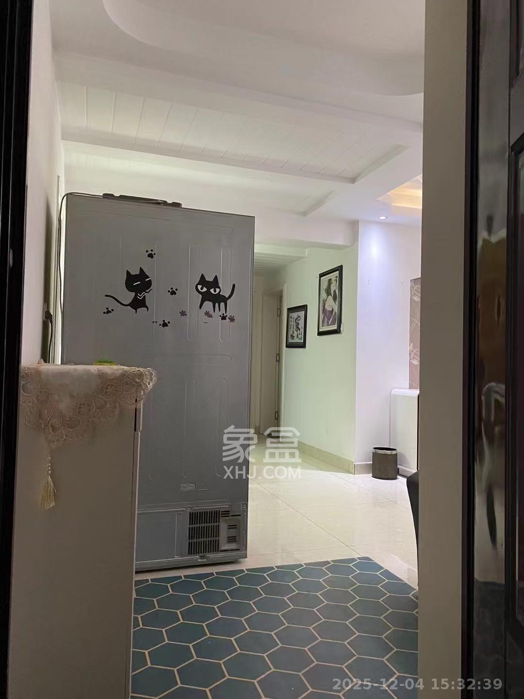 麓谷锦和园  2室1厅1卫    2400.0元/月室内图