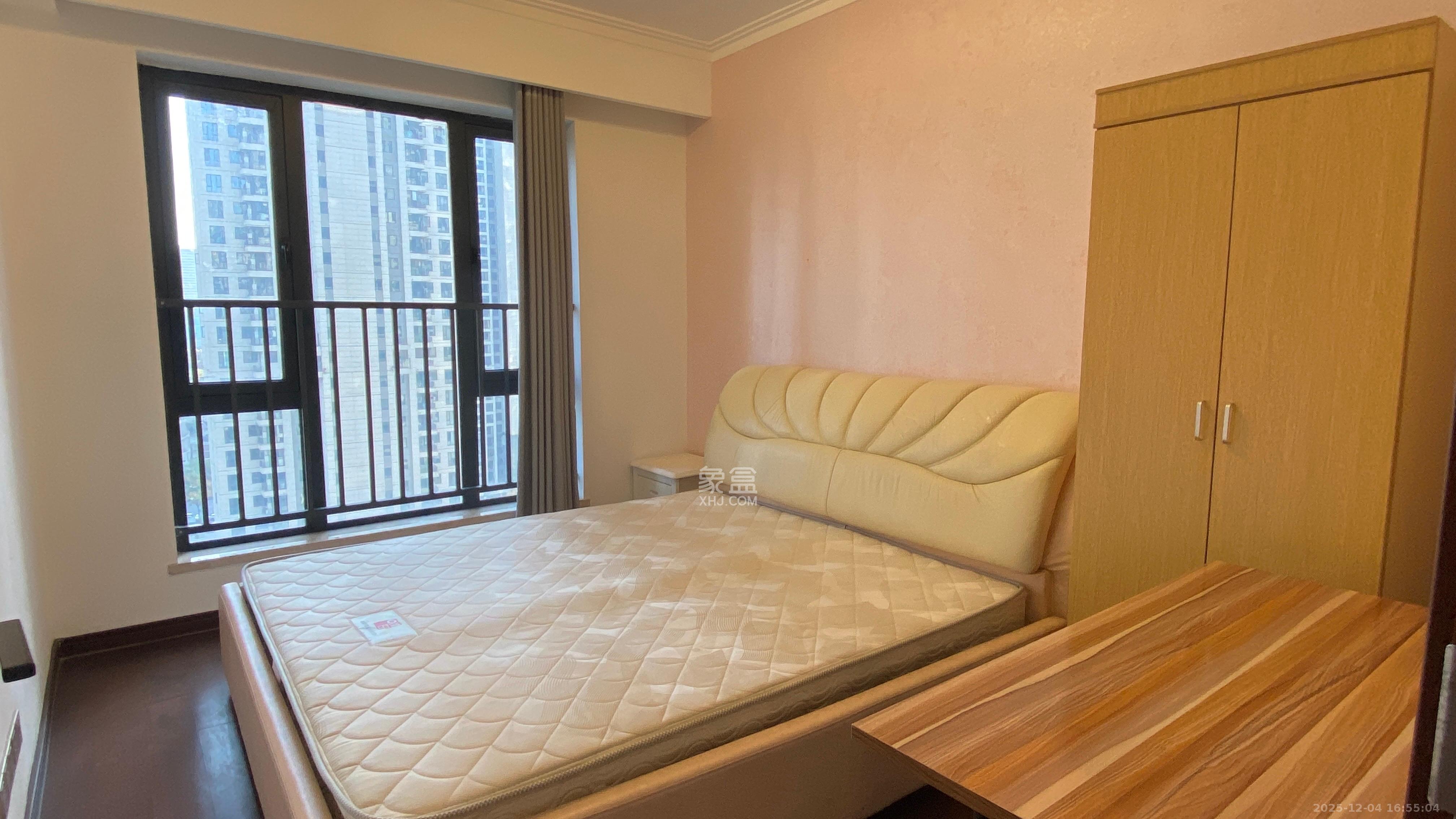 绿地长沙城际空间站（绿地新里佳苑）  4室1厅2卫    3500.0元/月室内图