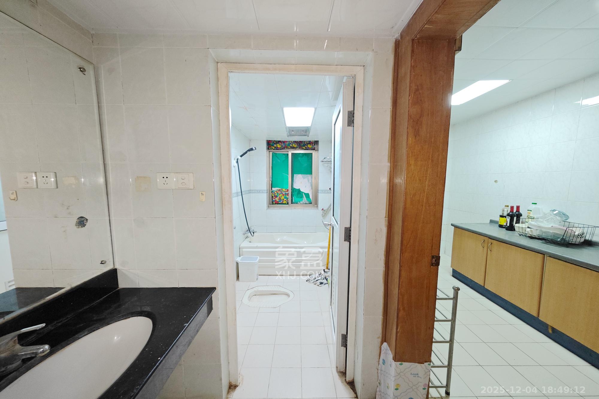 金叶公寓（原省烟草公司宿舍）  3室2厅1卫    83.0万其他