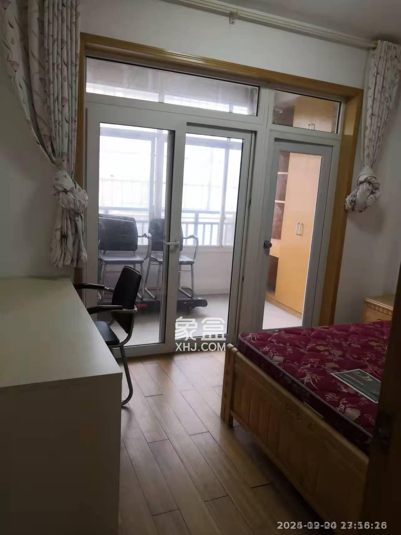 长房西郡  3室2厅1卫    1800.0元/月室内图