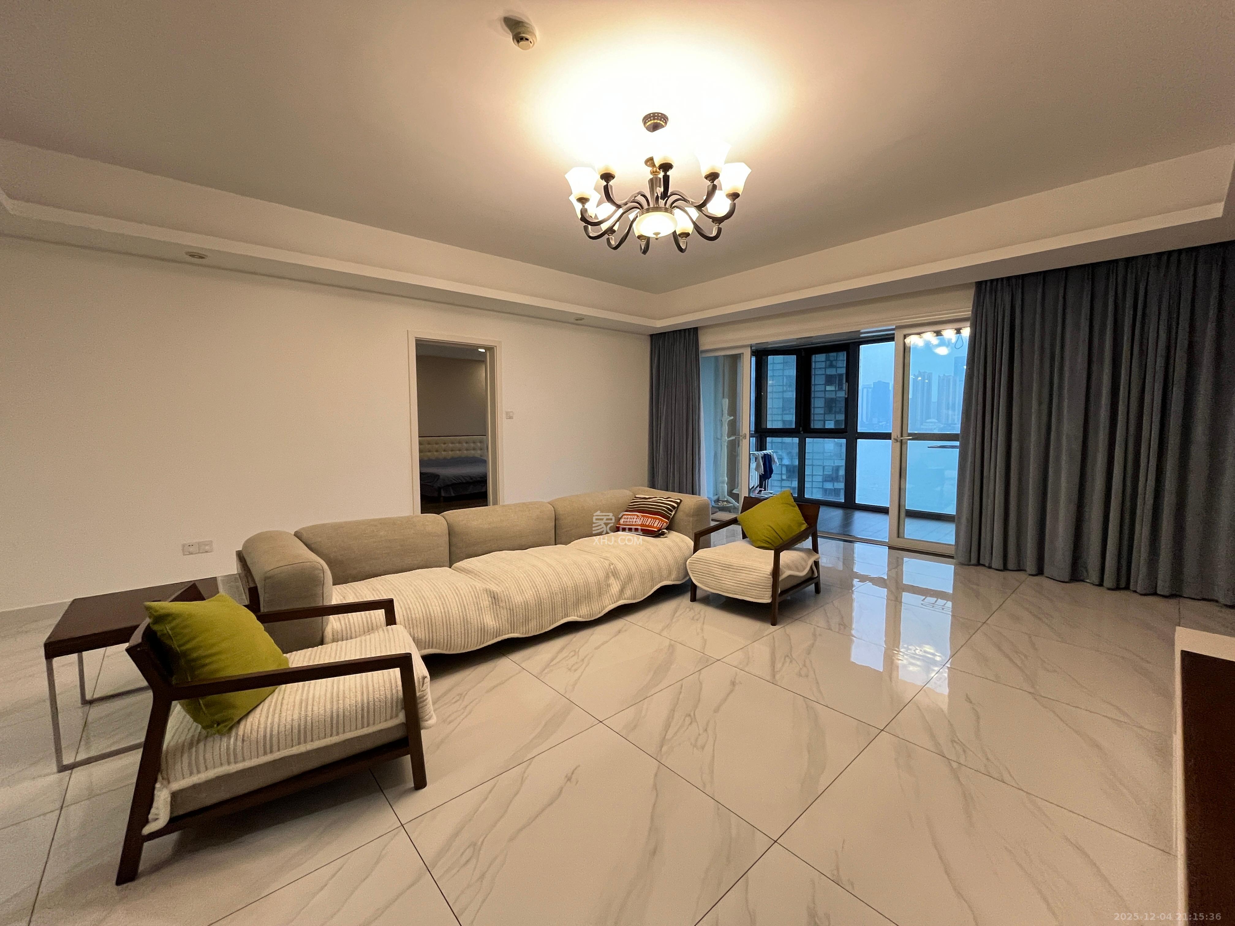 北辰定江洋  3室2厅2卫    8600.0元/月