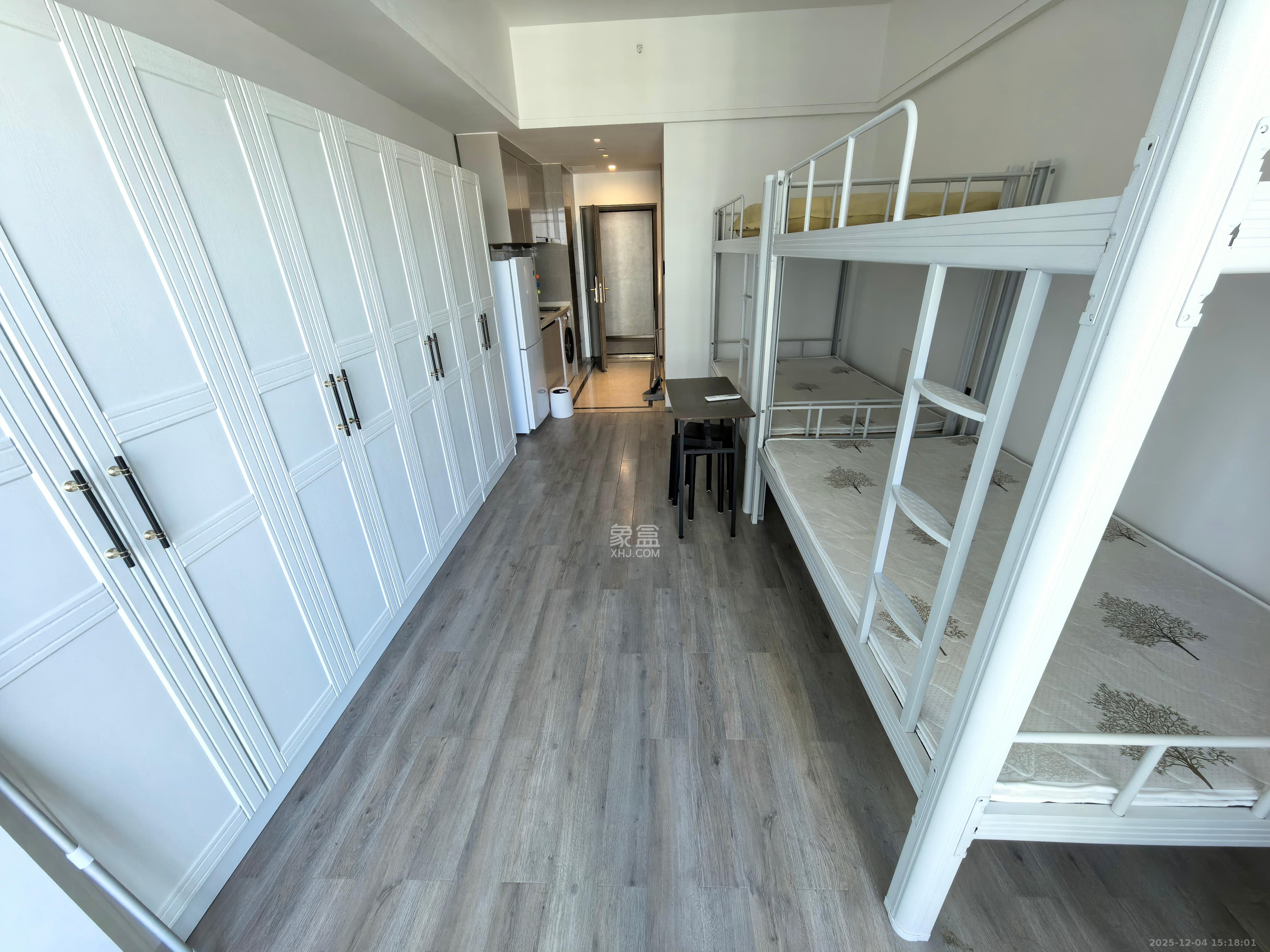 中建宝铂公馆   43.0㎡      1800.0元/月室内图