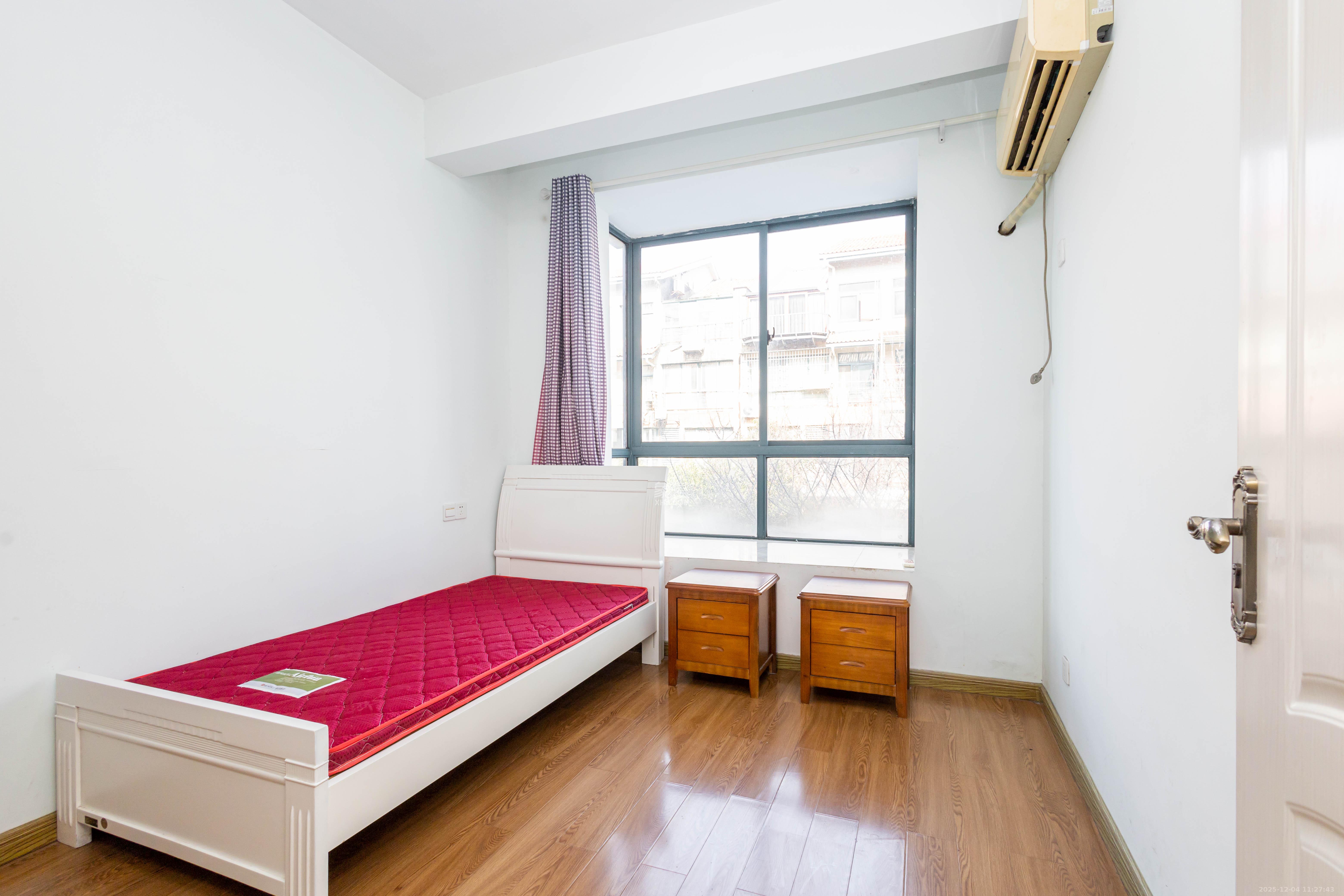 东业早安星城 3室2厅2卫 66.8万 东业早安星城 3室2厅2卫 66.8万卧室