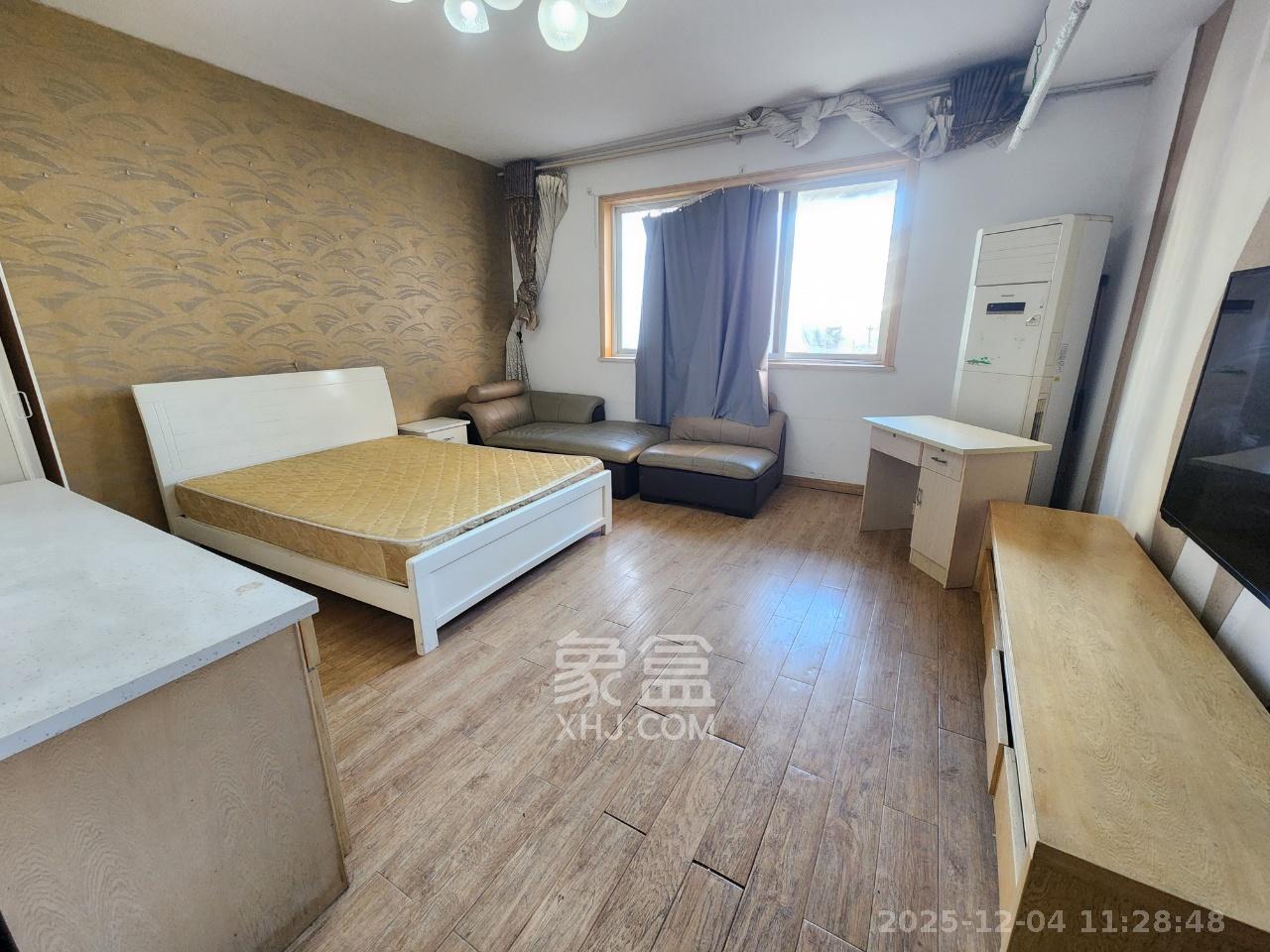 枫林美景 4室2厅2卫 2900.0元/月 枫林美景 4室2厅2卫 2900.0元/月室内图