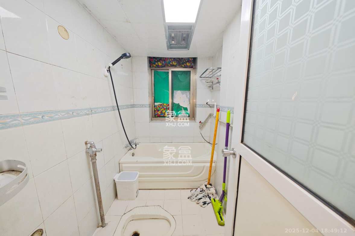 金叶公寓(原省烟草公司宿舍) 3室2厅1卫 83.0万 金叶公寓(原省烟草公司宿舍) 3室2厅1卫 83.0万其他