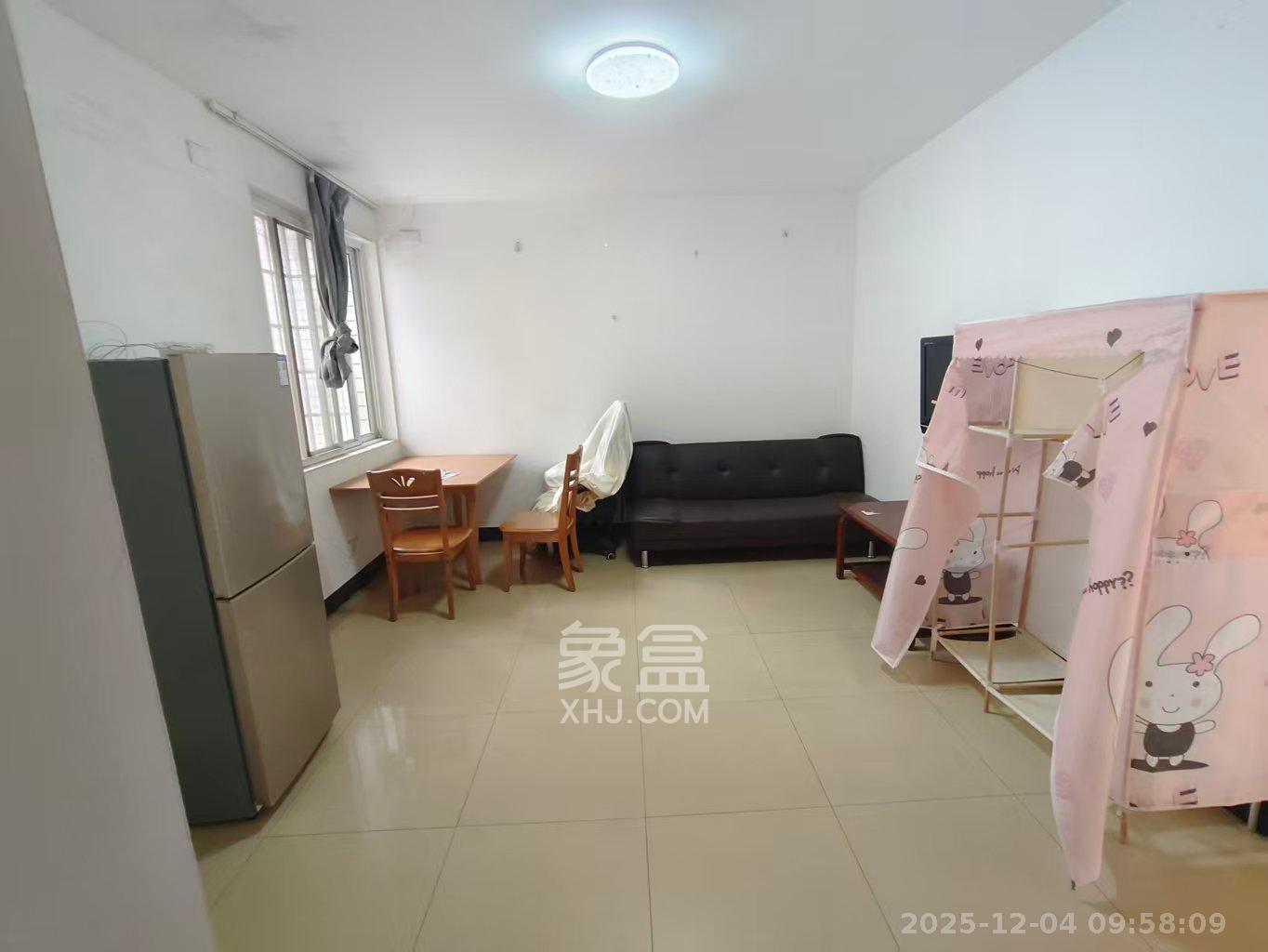 德政园  2室2厅1卫    1600.0元/月