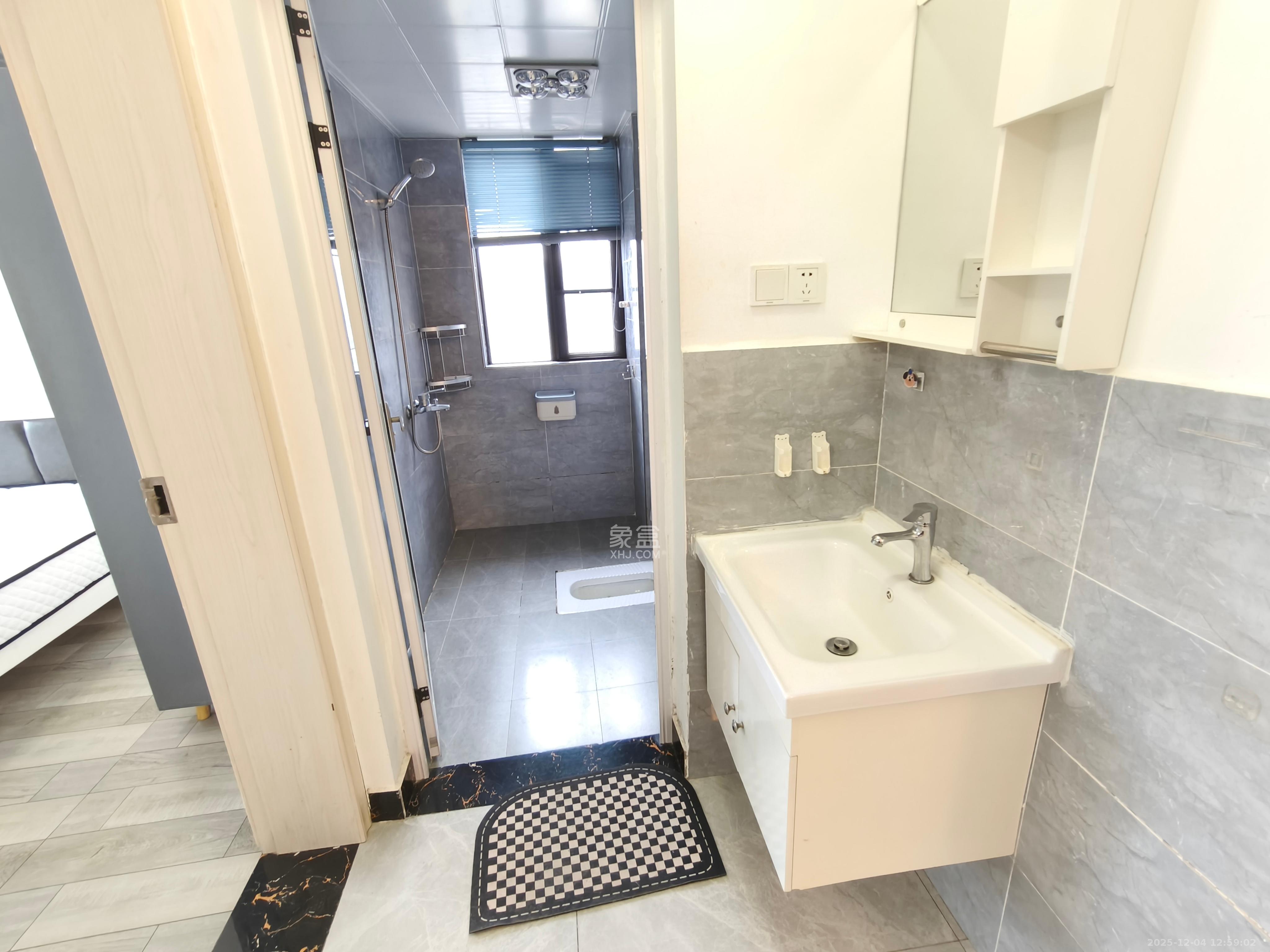 上园商住小区  1室0厅0卫    2700.0元/月室内图