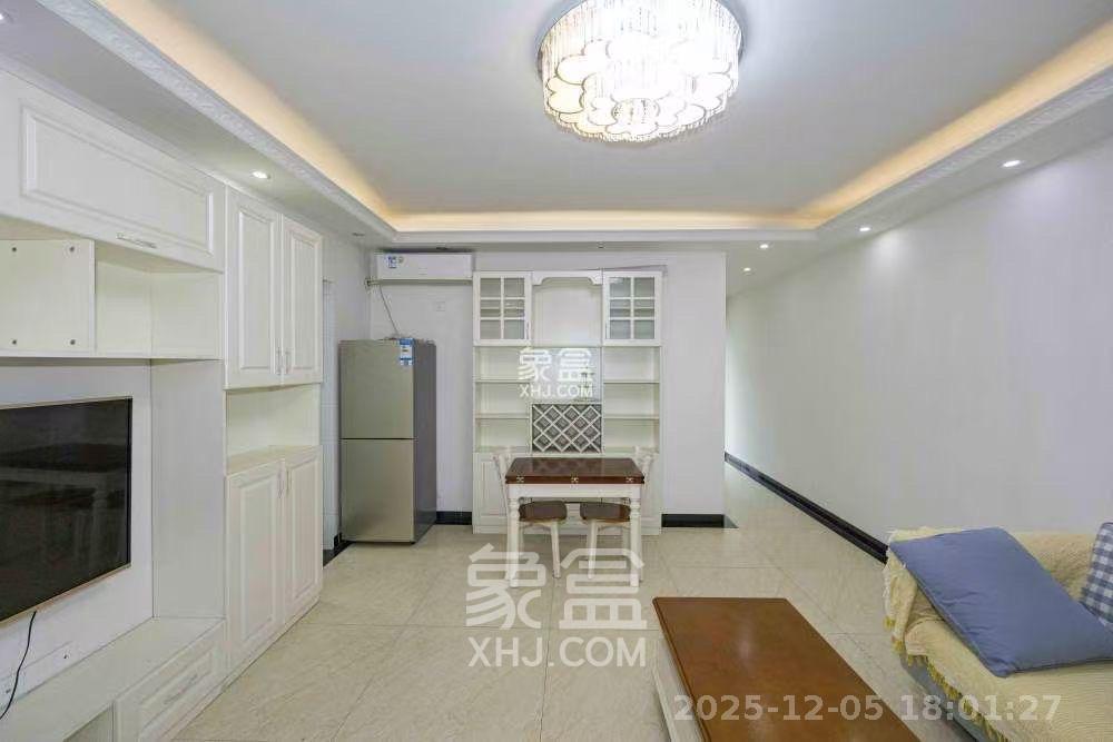 麓山枫情  2室1厅1卫    2100.0元/月室内图