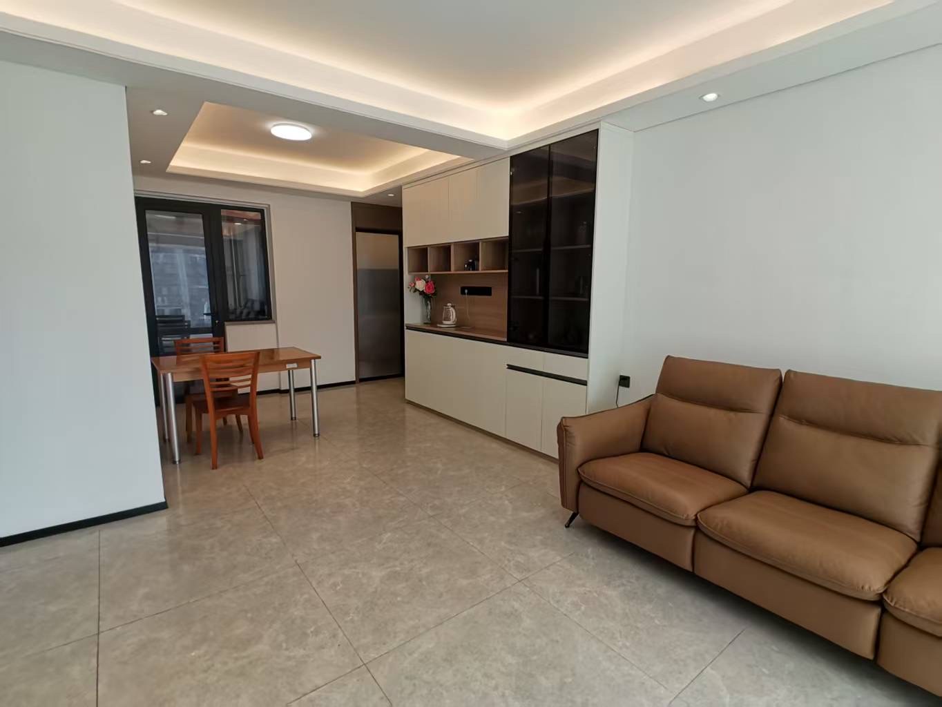 华润中心三期  4室2厅2卫    7800.0元/月室内图