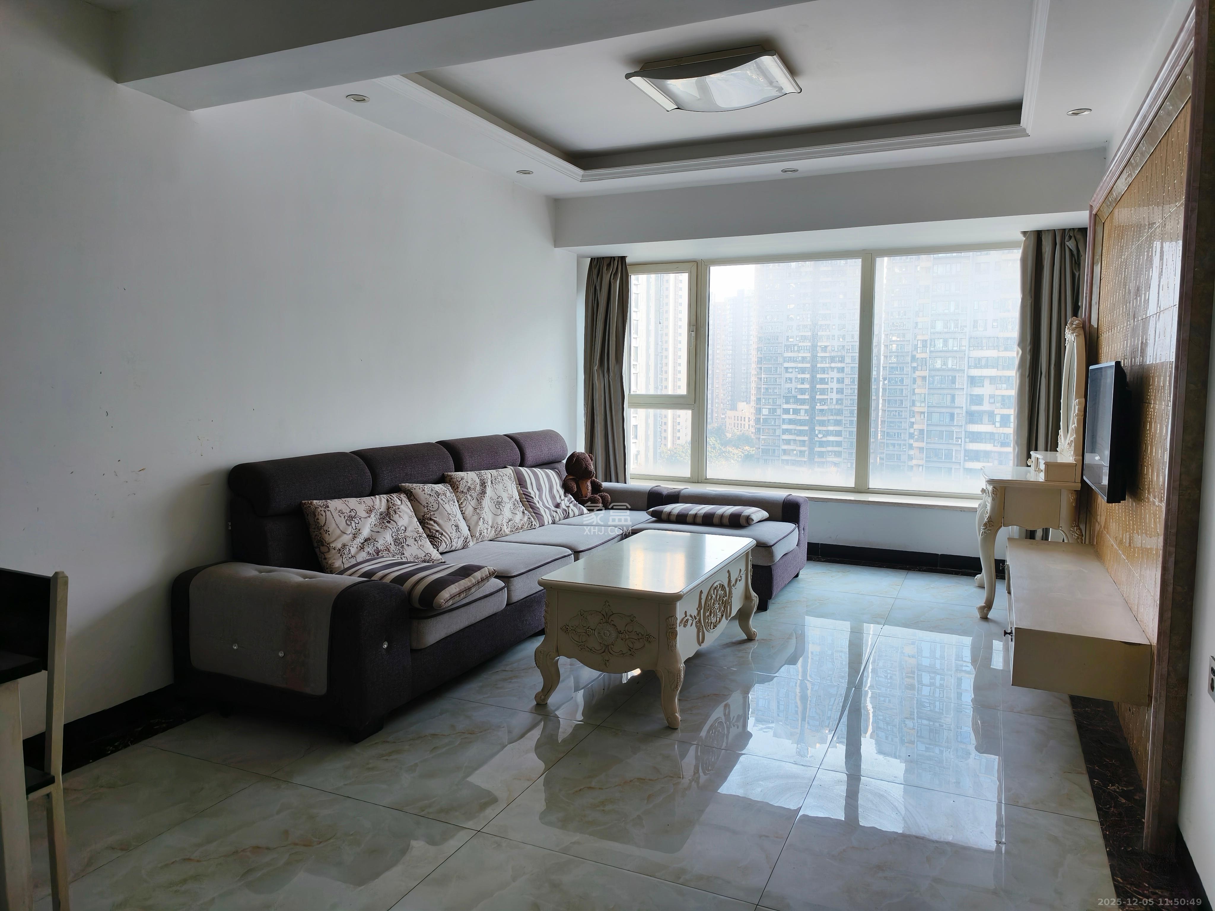 北辰三角洲D2区  2室2厅1卫    3500.0元/月