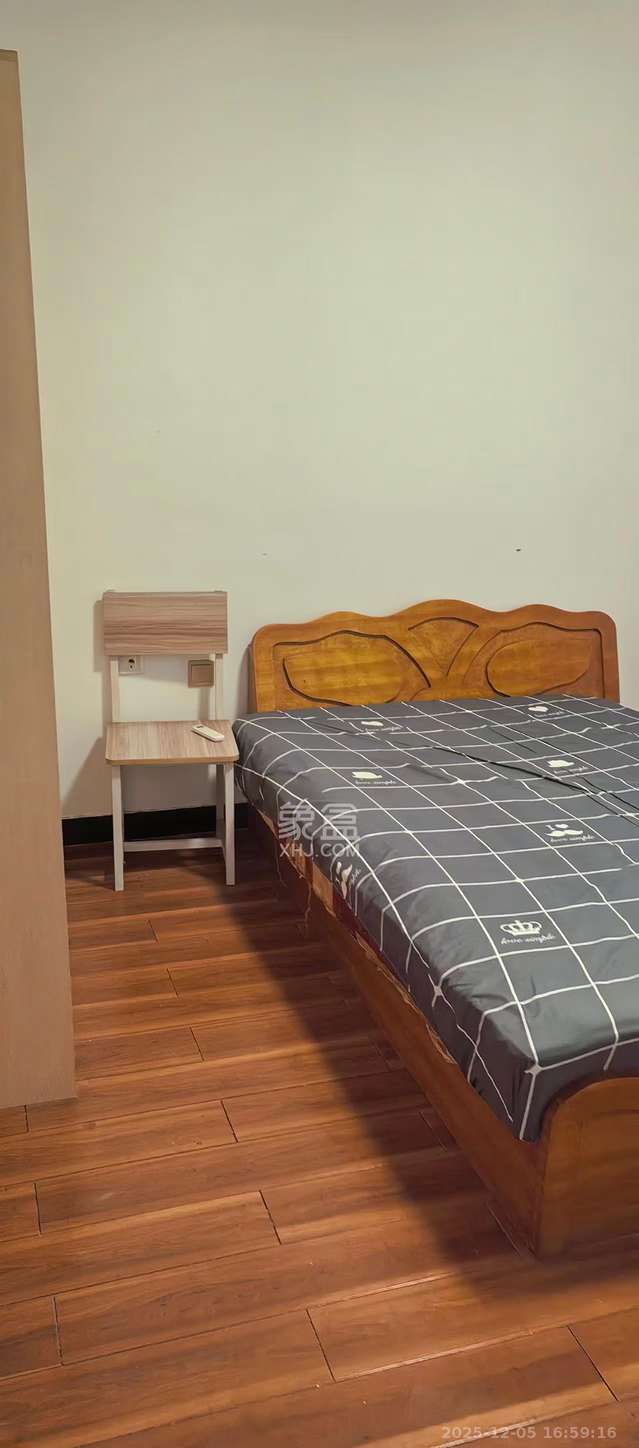 博长山水香颐  3室1厅1卫    2000.0元/月室内图