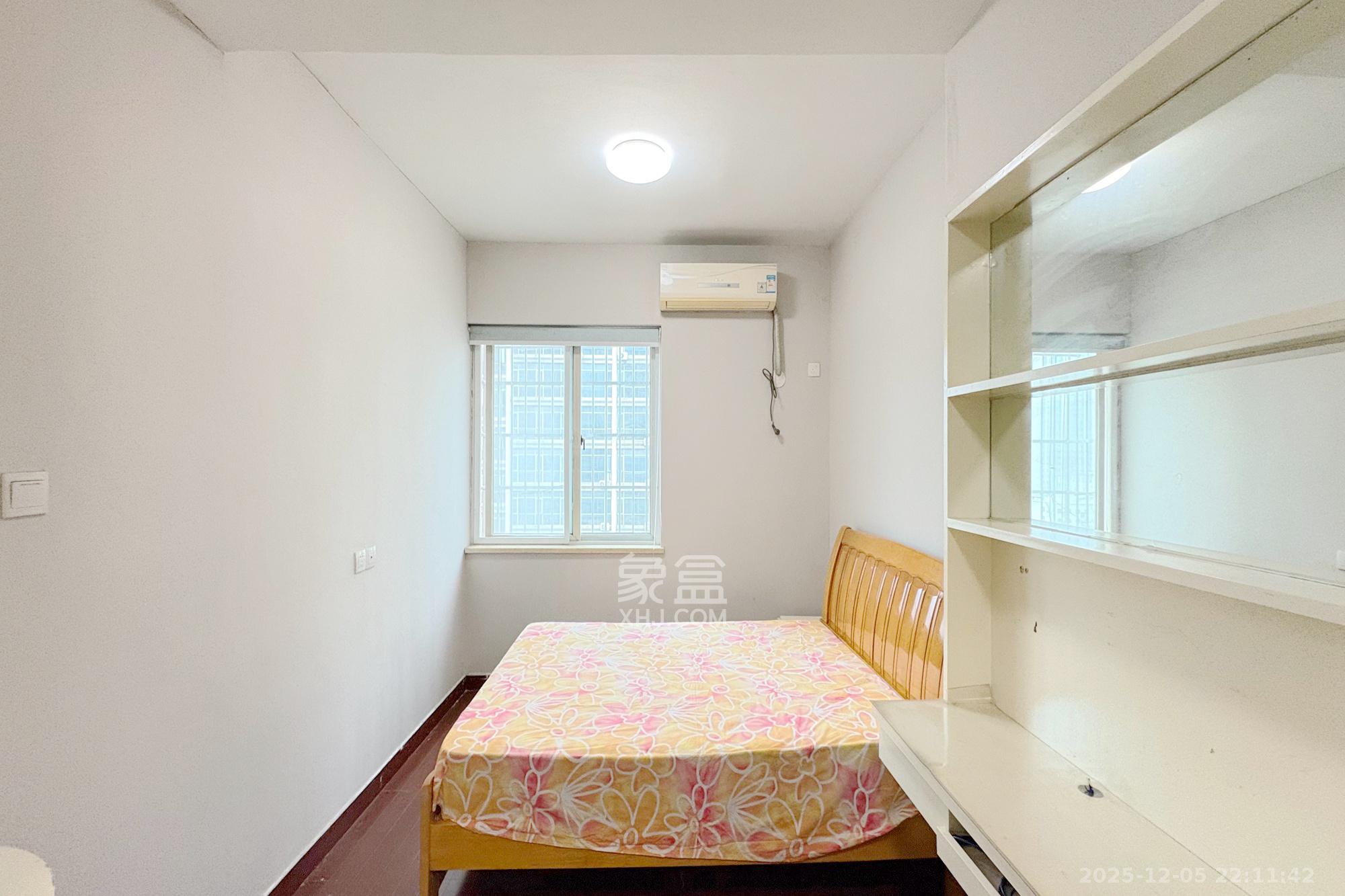 中山大厦（广阔大厦）  2室1厅1卫    48.0万室内图1