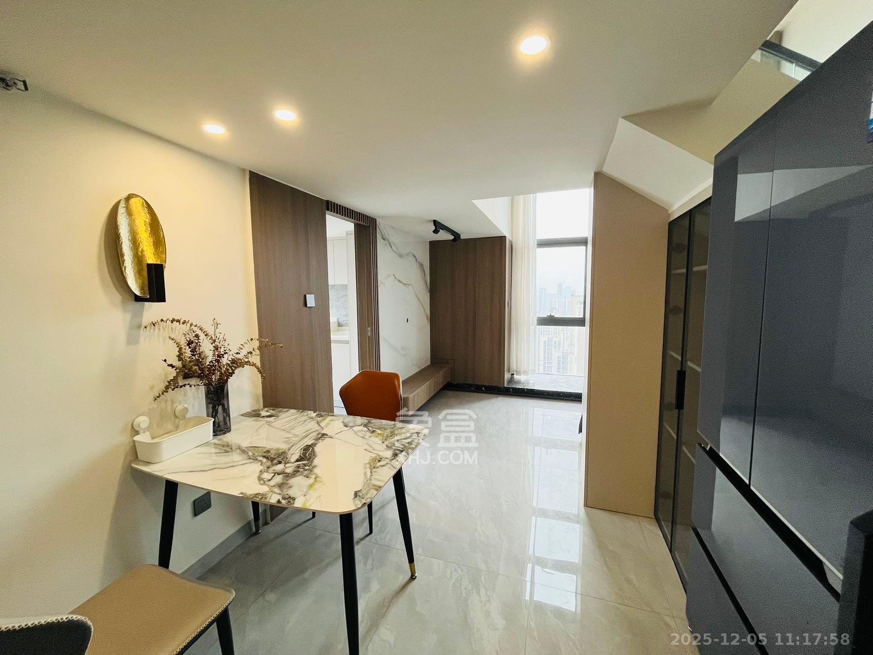 卓越中寰 2室1厅1卫 4000.0元/月 卓越中寰 2室1厅1卫 4000.0元/月室内图