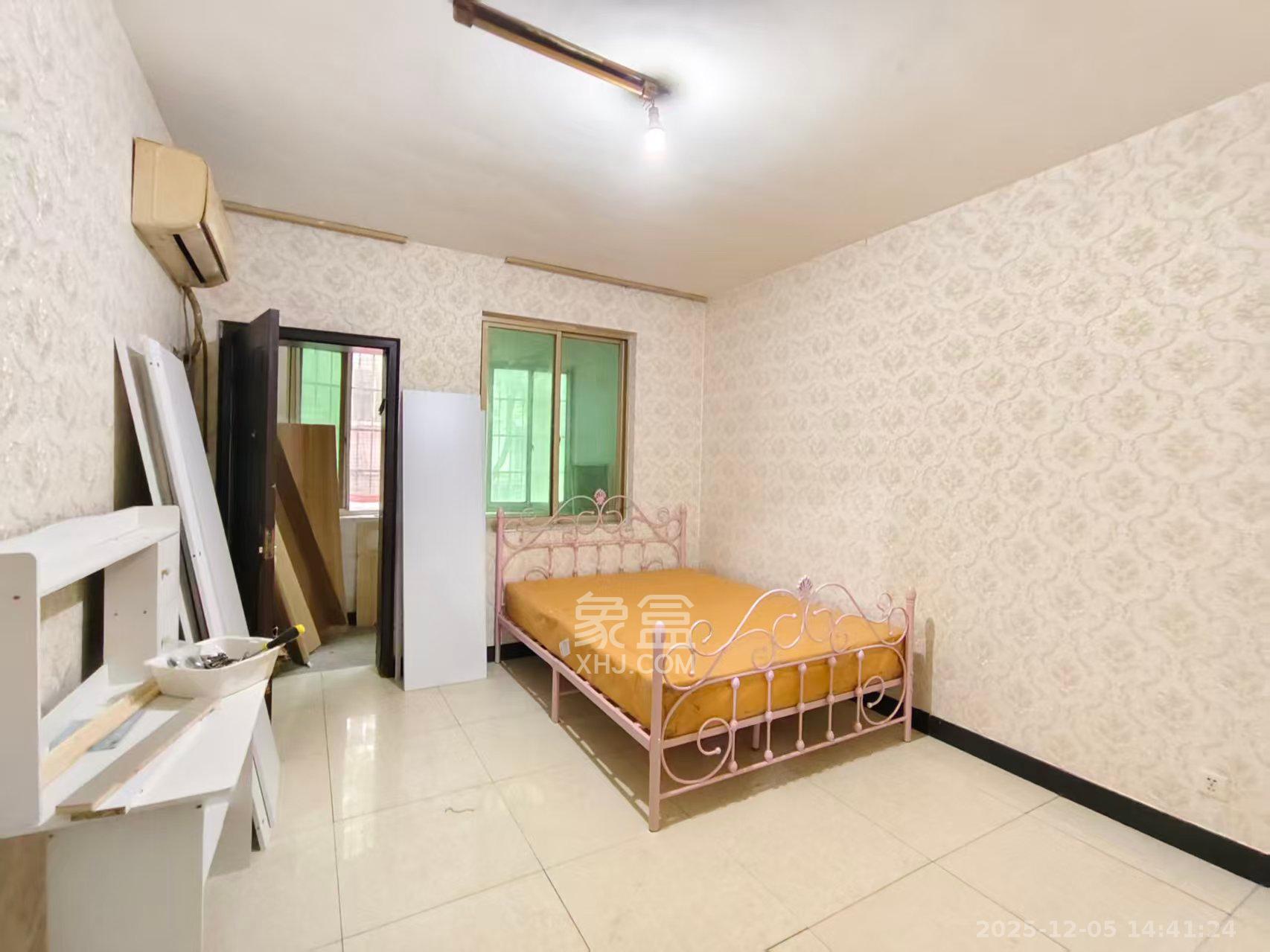 马王堆陶瓷建材新城  2室2厅1卫    1600.0元/月室内图