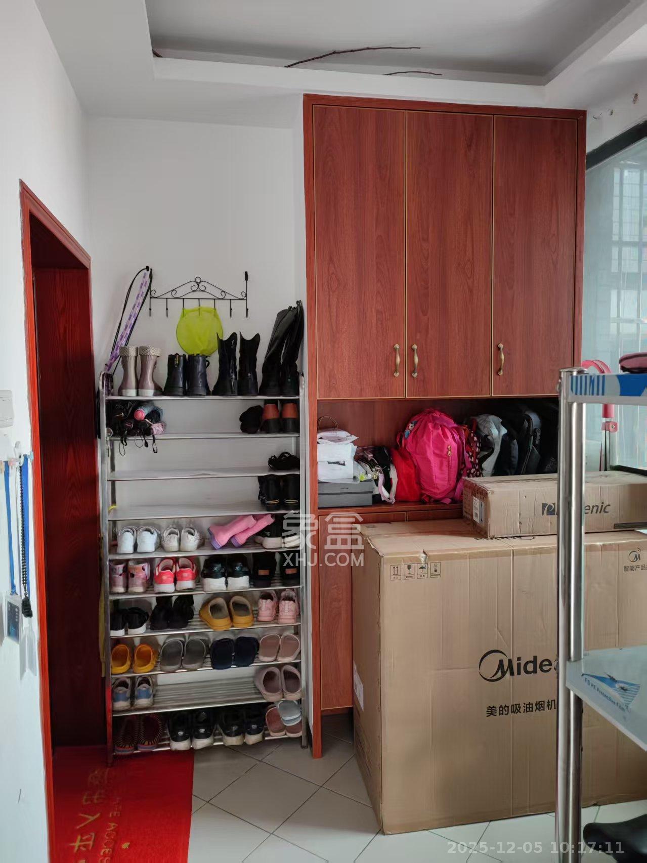 未来城科学家园 3室2厅1卫 2500.0元/月 未来城科学家园 3室2厅1卫 2500.0元/月室内图