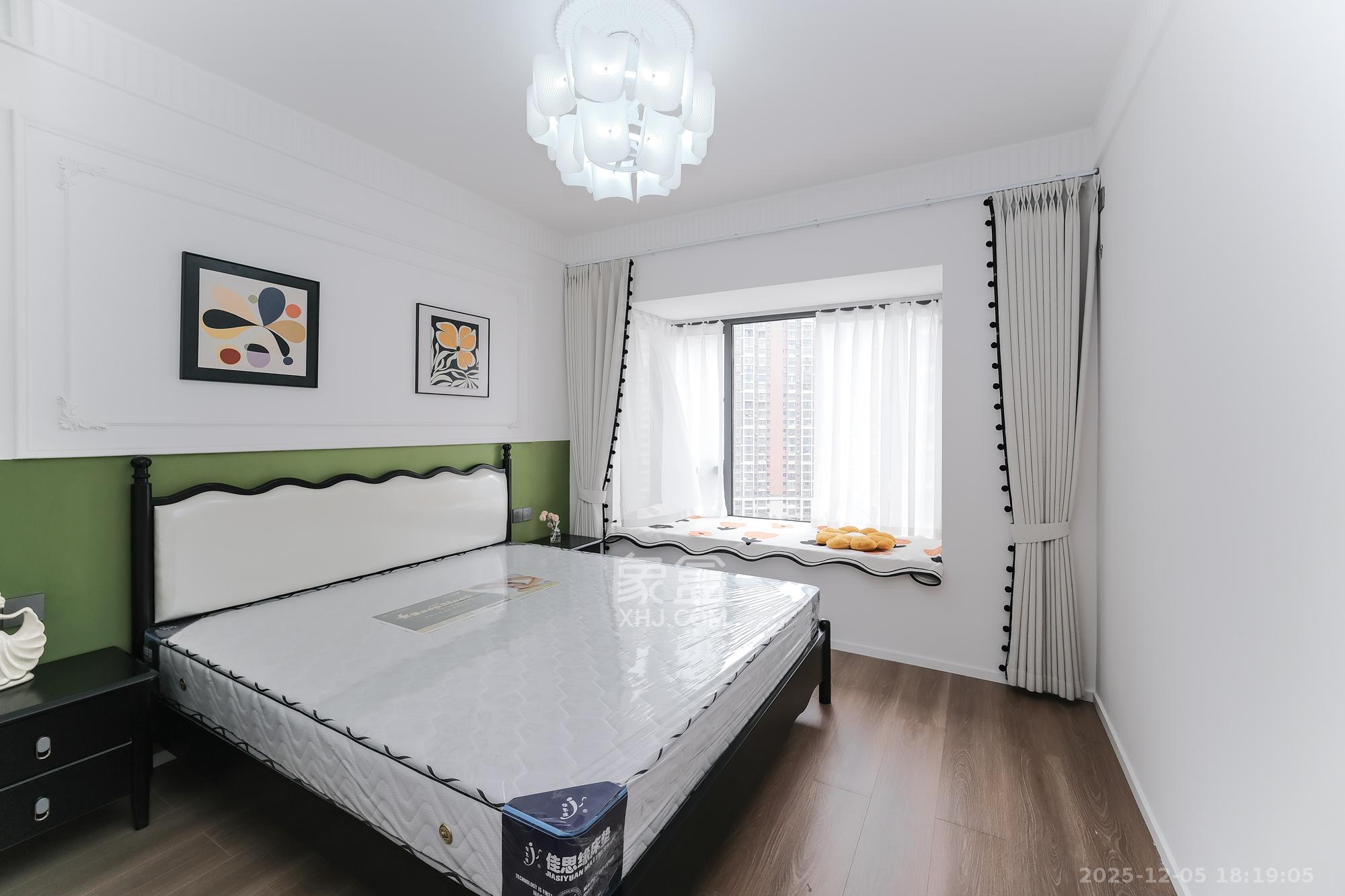 荣盛城 4室2厅2卫 104.0万 荣盛城 4室2厅2卫 104.0万卧室