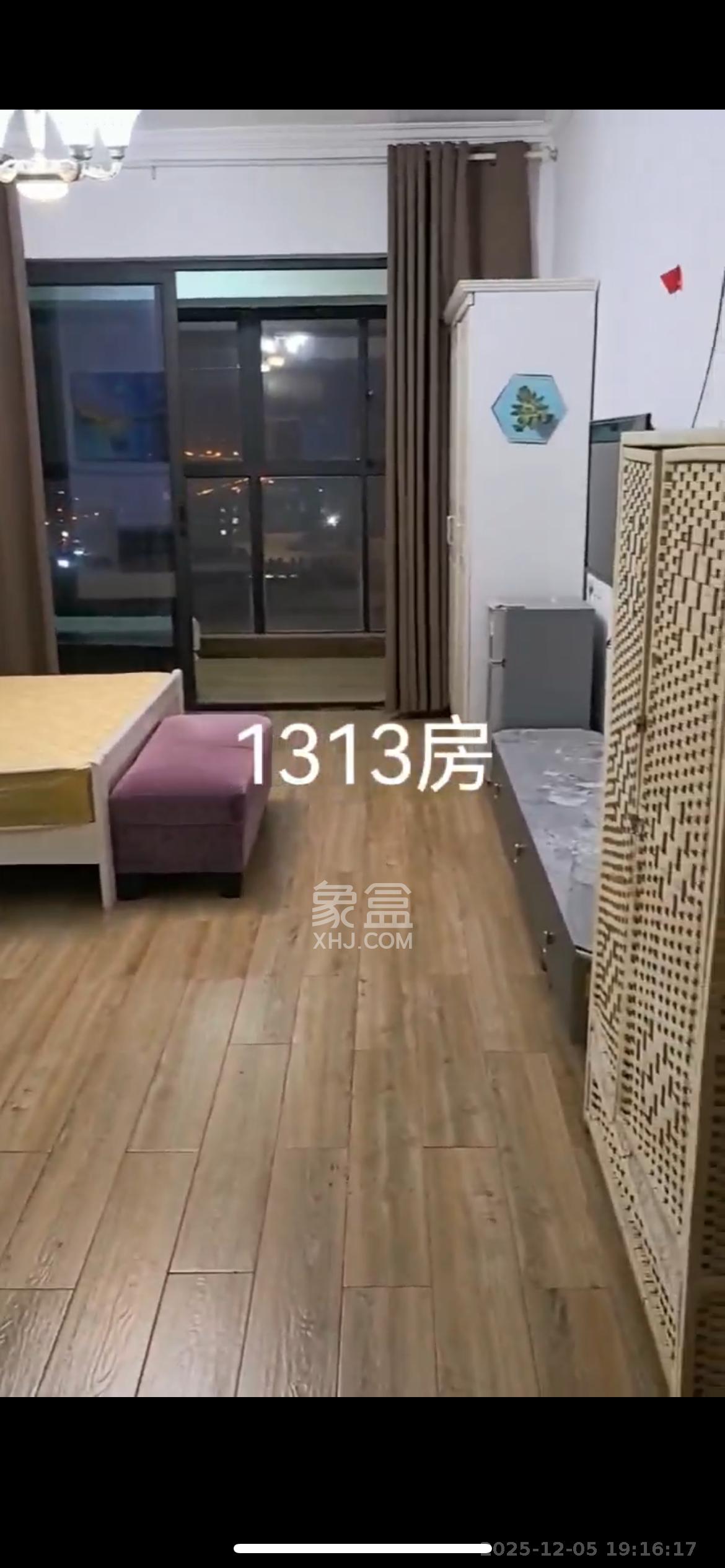 富兴旺角  1室1厅1卫    1300.0元/月室内图