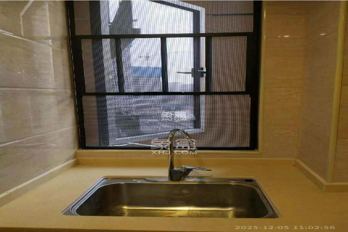 麓谷小镇 3室2厅1卫 2400.0元/月 麓谷小镇 3室2厅1卫 2400.0元/月室内图