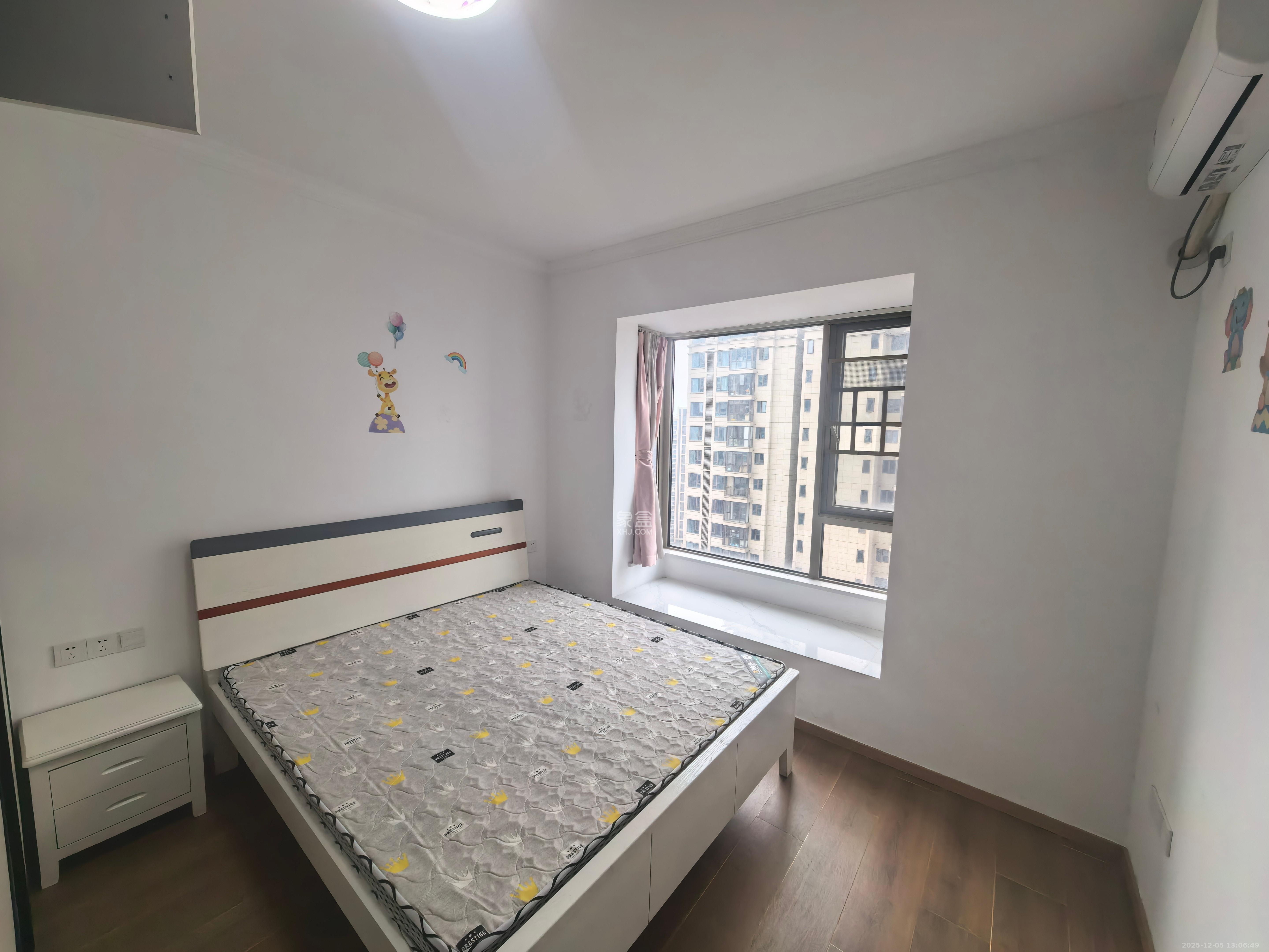 梅溪湖金茂湾  4室2厅2卫    2800.0元/月室内图