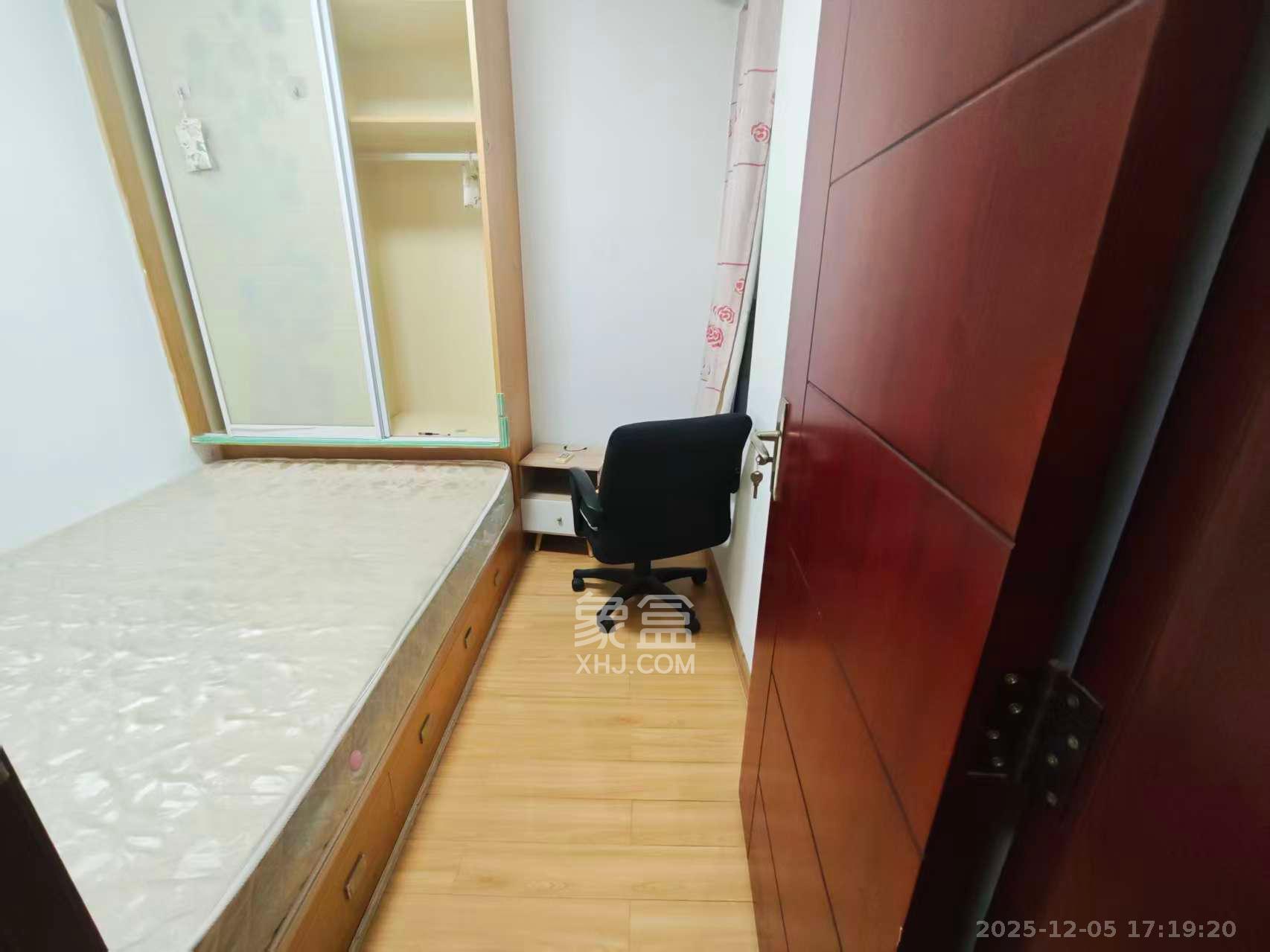 上峰苑(兰亭玥岛) 2室2厅1卫 1600.0元/月 上峰苑(兰亭玥岛) 2室2厅1卫 1600.0元/月室内图