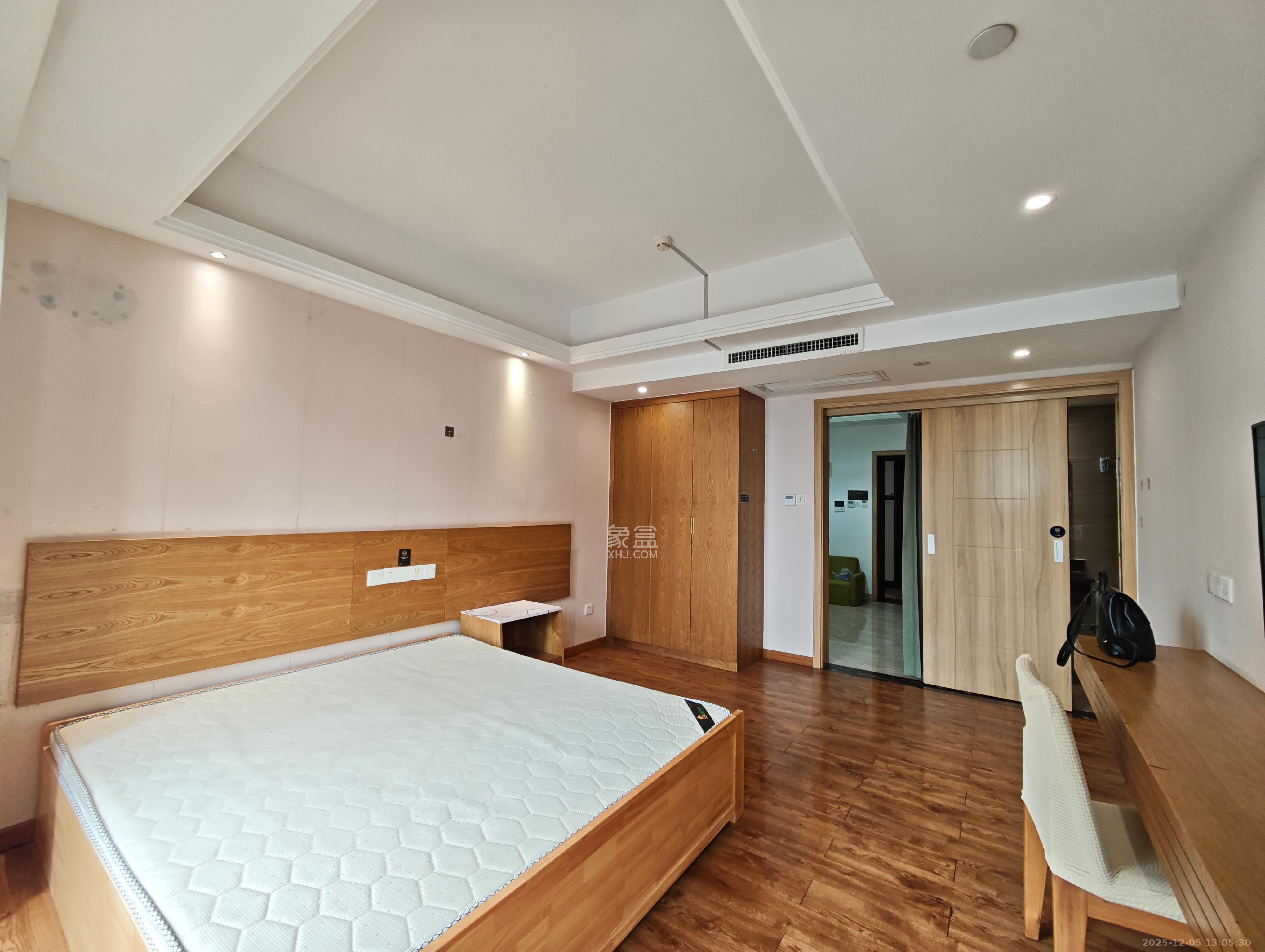 鑫科明珠  1室1厅1卫    1800.0元/月