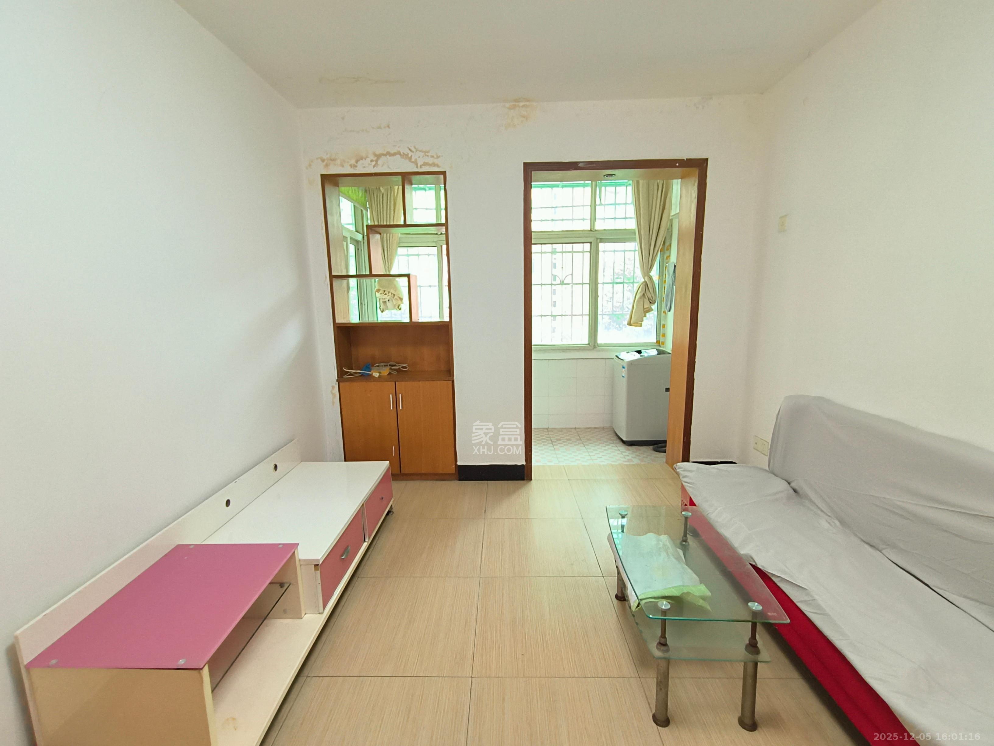 东广济桥社区  1室1厅1卫    1200.0元/月