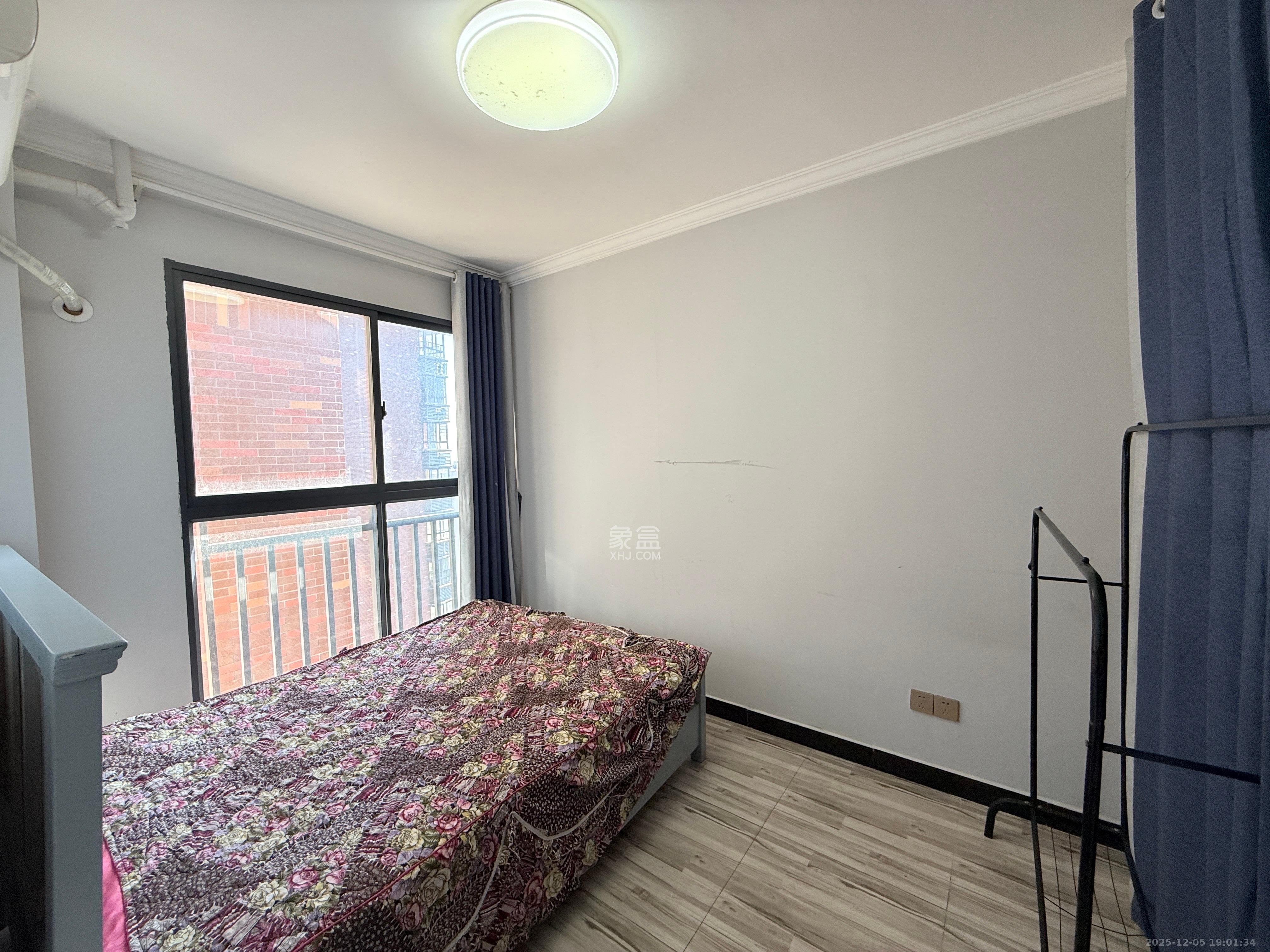 半山壹号 3室2厅2卫 2800.0元/月 半山壹号 3室2厅2卫 2800.0元/月室内图