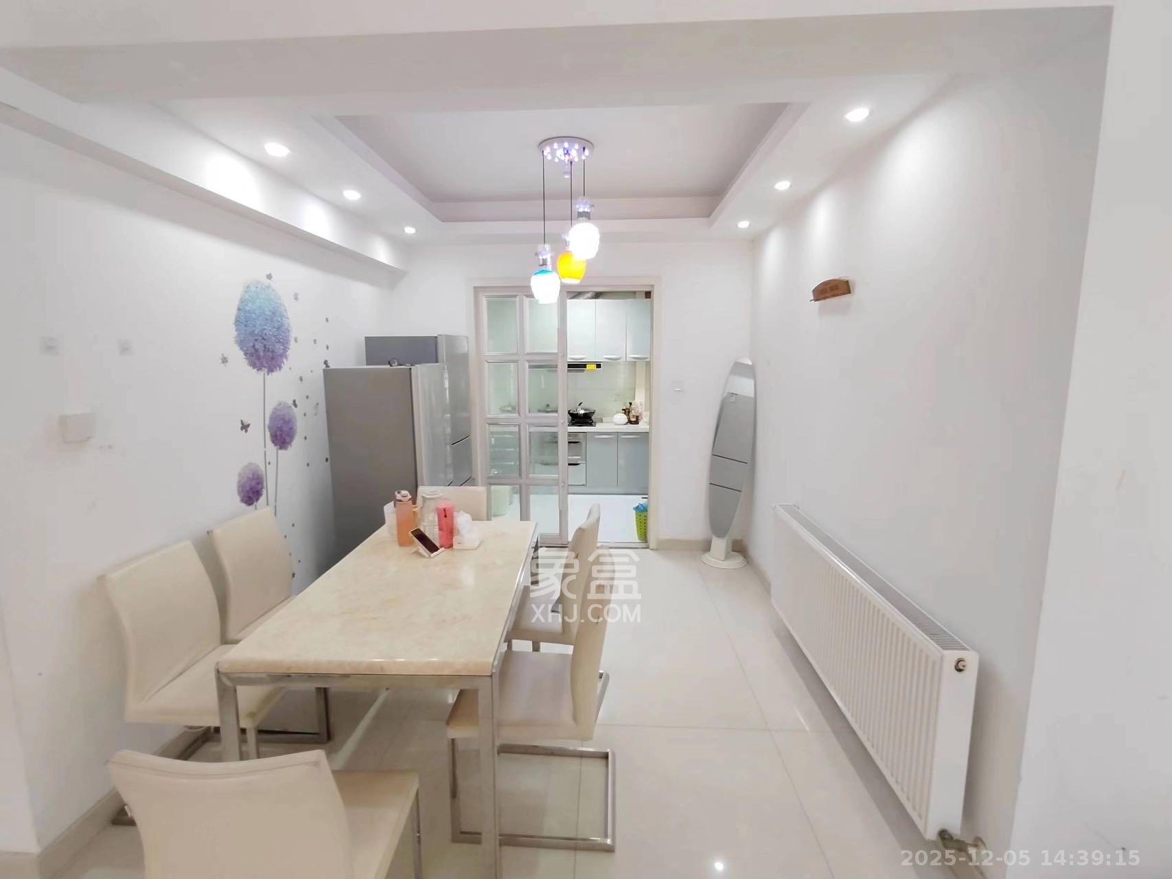 百纳广场(百纳公寓) 3室2厅2卫 2600.0元/月 百纳广场(百纳公寓) 3室2厅2卫 2600.0元/月室内图