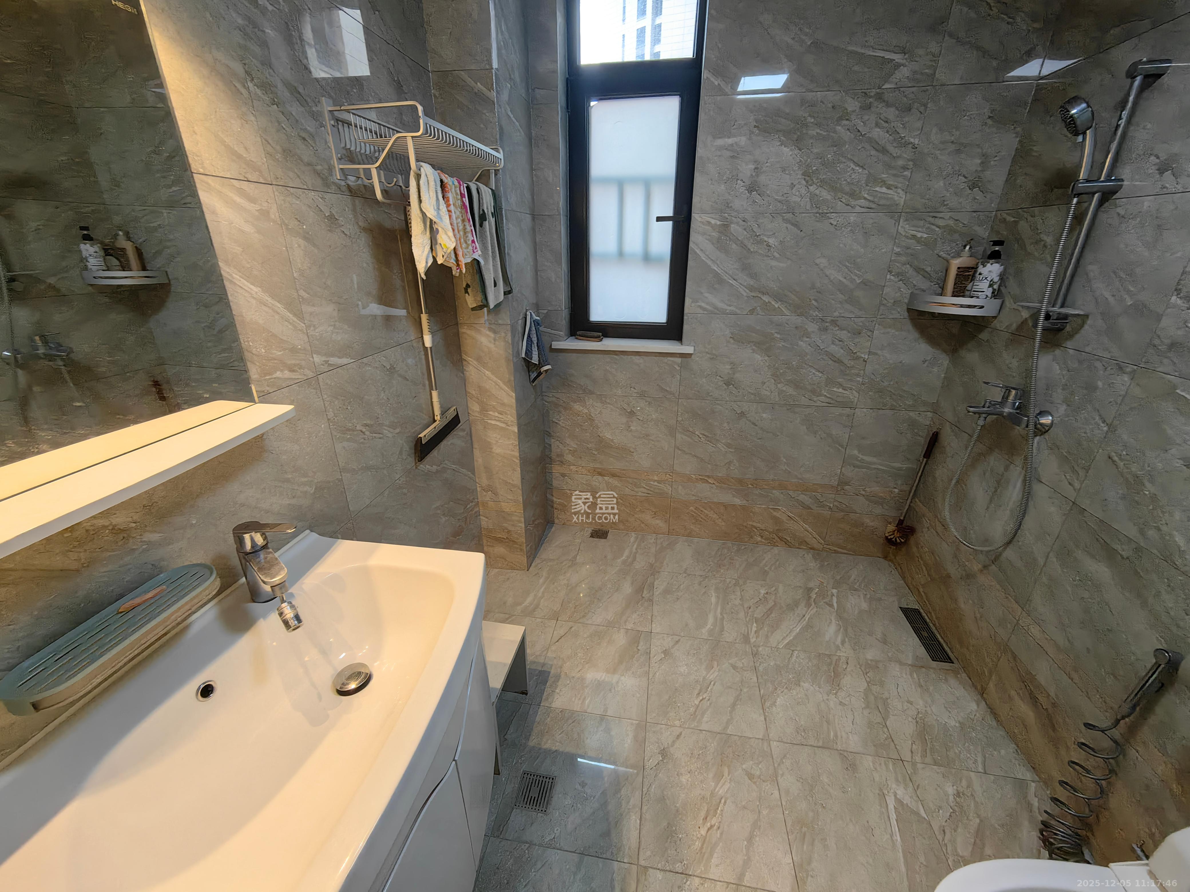 晟通牡丹舸 3室2厅2卫 8000.0元/月 晟通牡丹舸 3室2厅2卫 8000.0元/月室内图