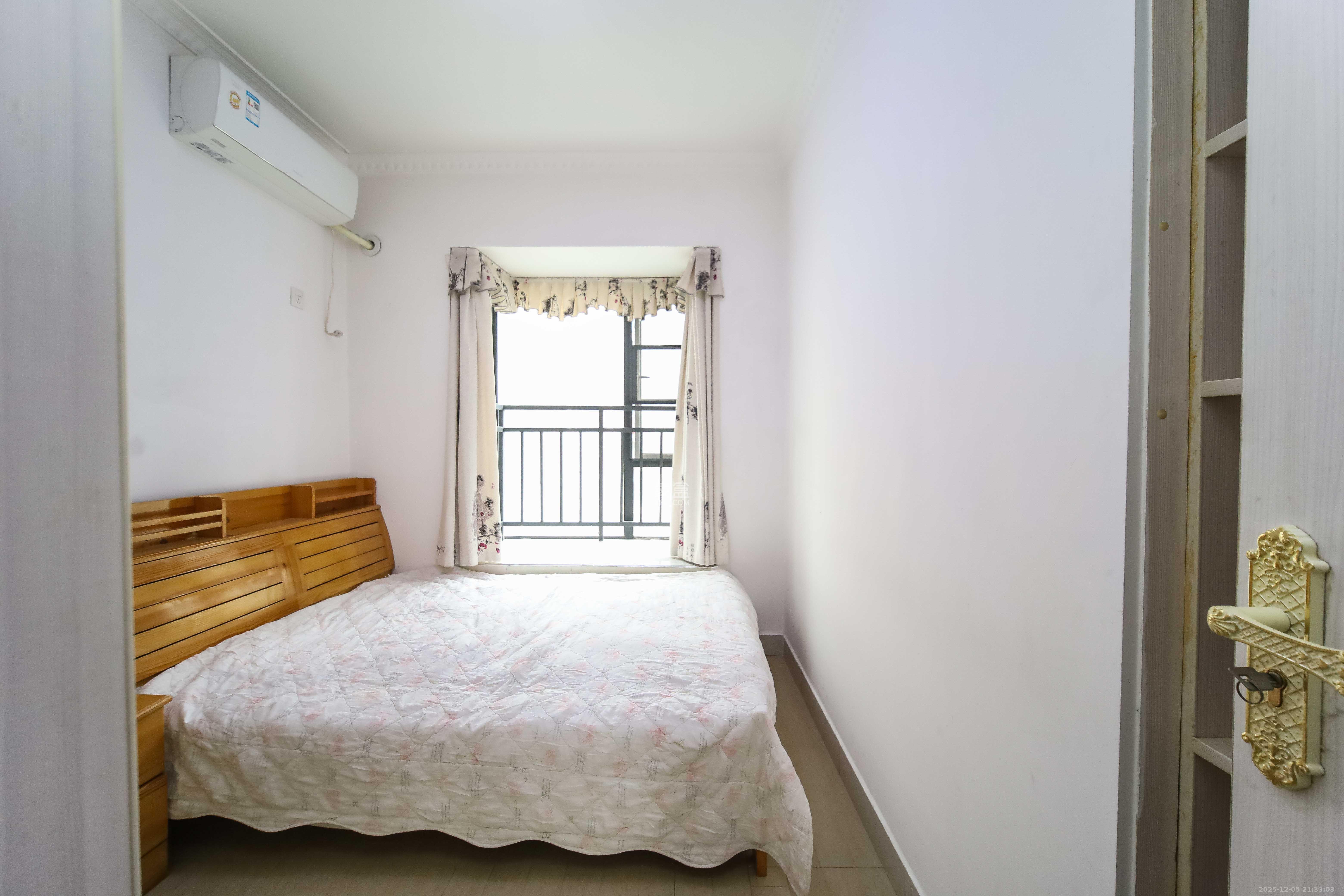 鸿基橄榄君庭 4室2厅2卫 128.8万 鸿基橄榄君庭 4室2厅2卫 128.8万卧室