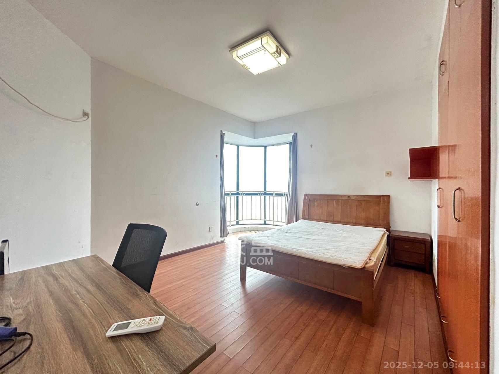 华盛新外滩 3室2厅2卫 3200.0元/月 华盛新外滩 3室2厅2卫 3200.0元/月室内图