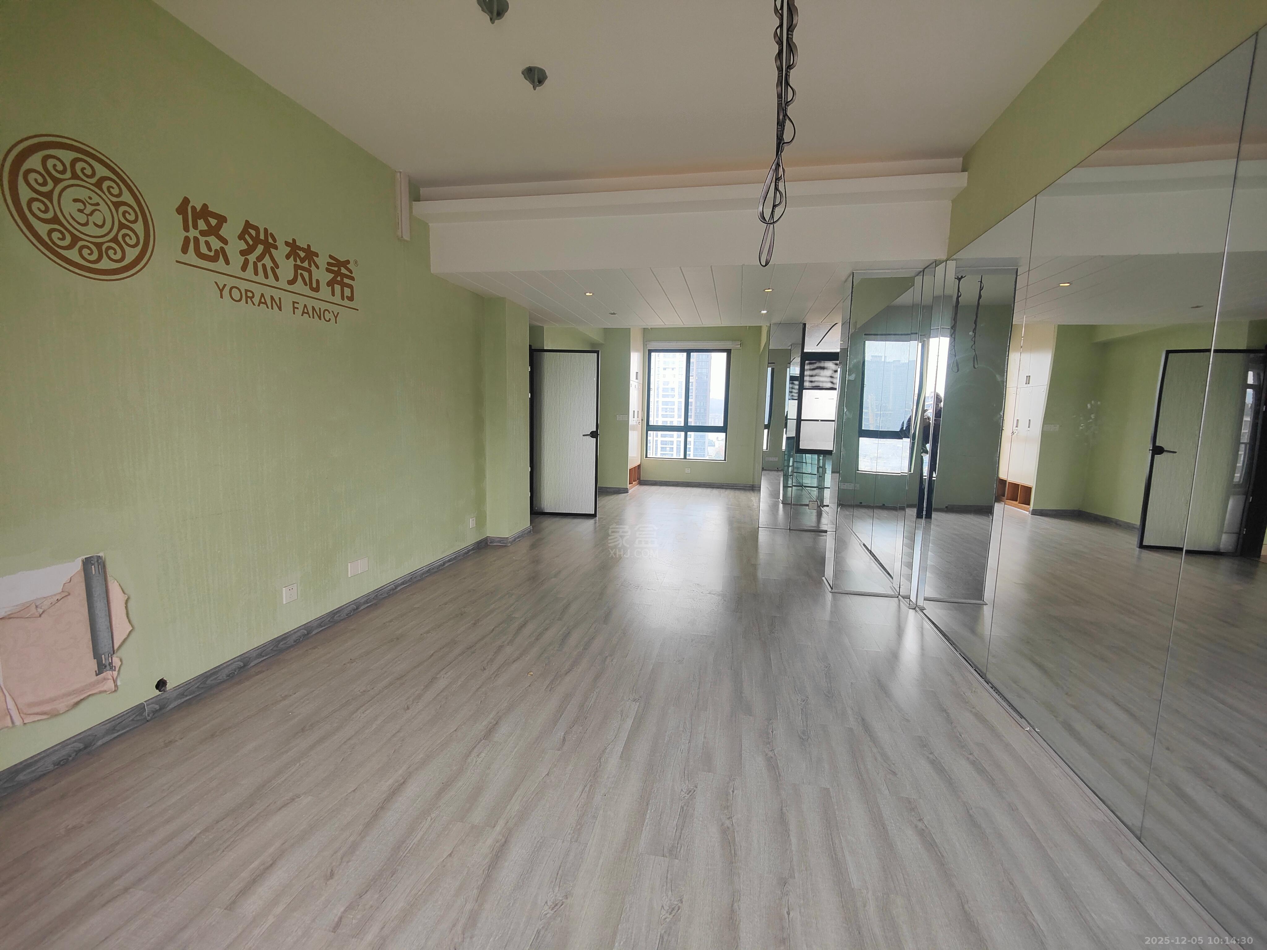 尚格名城天香国舍  7室3厅3卫    3500.0元/月室内图